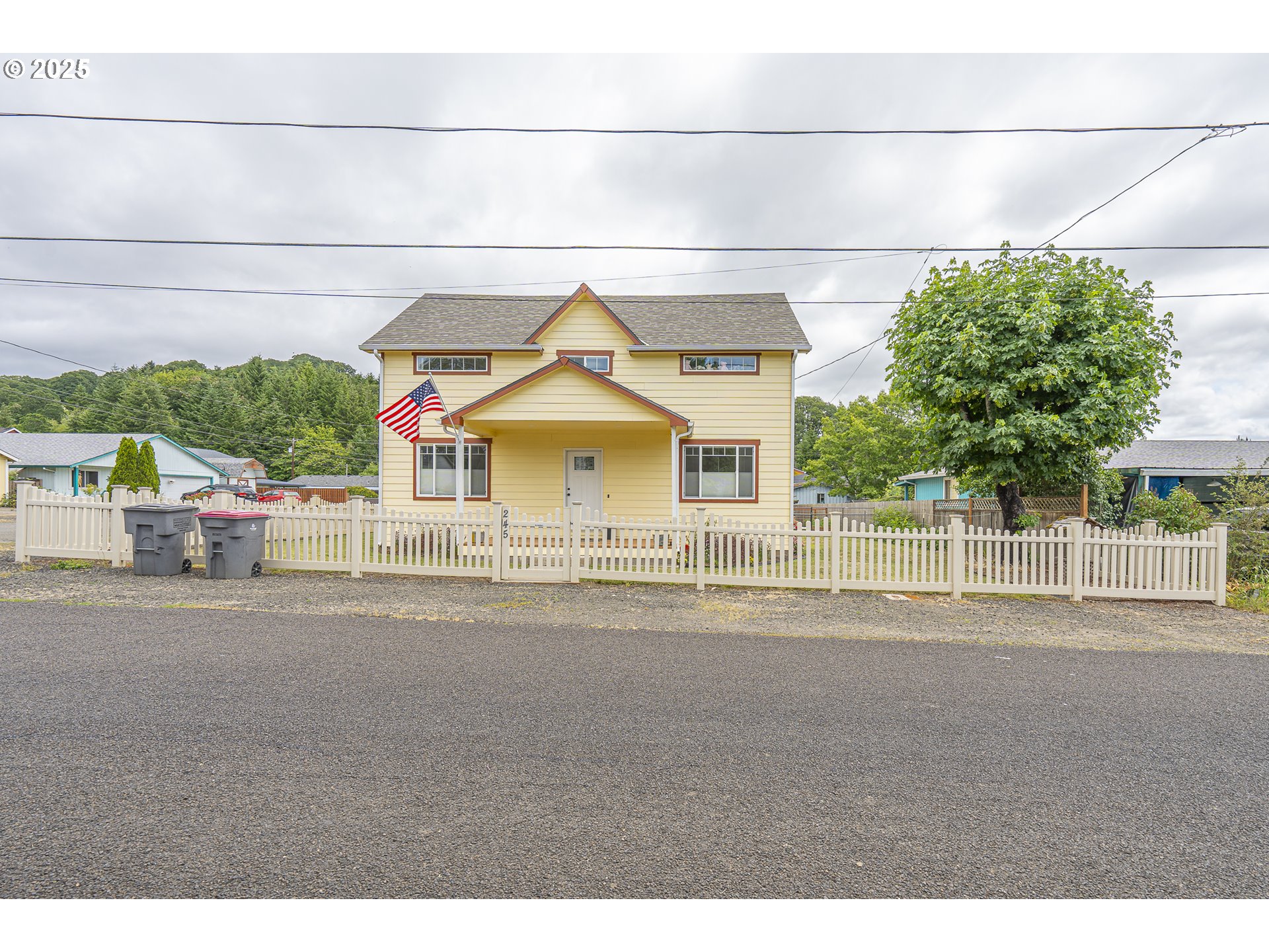 245 NE BALM ST