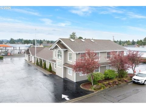 1875 HIGHWAY 101 Florence OR 97439