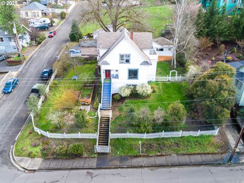 A home in Roseburg