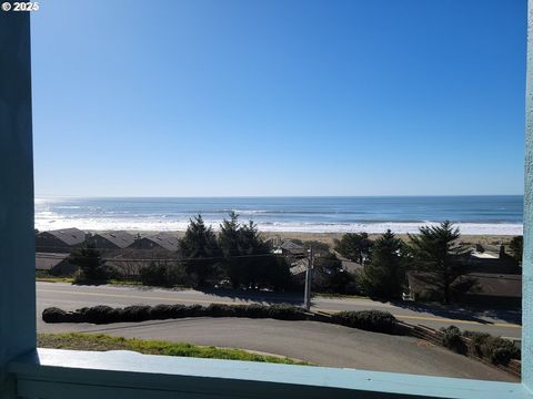 A home in Gold Beach