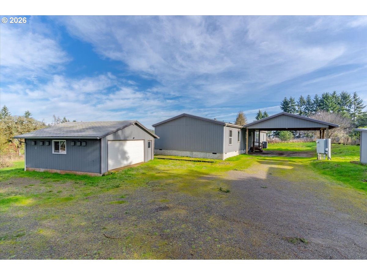 Photo 1 of 48 — 1033 CAMELOT DR, Salem, OR 97306