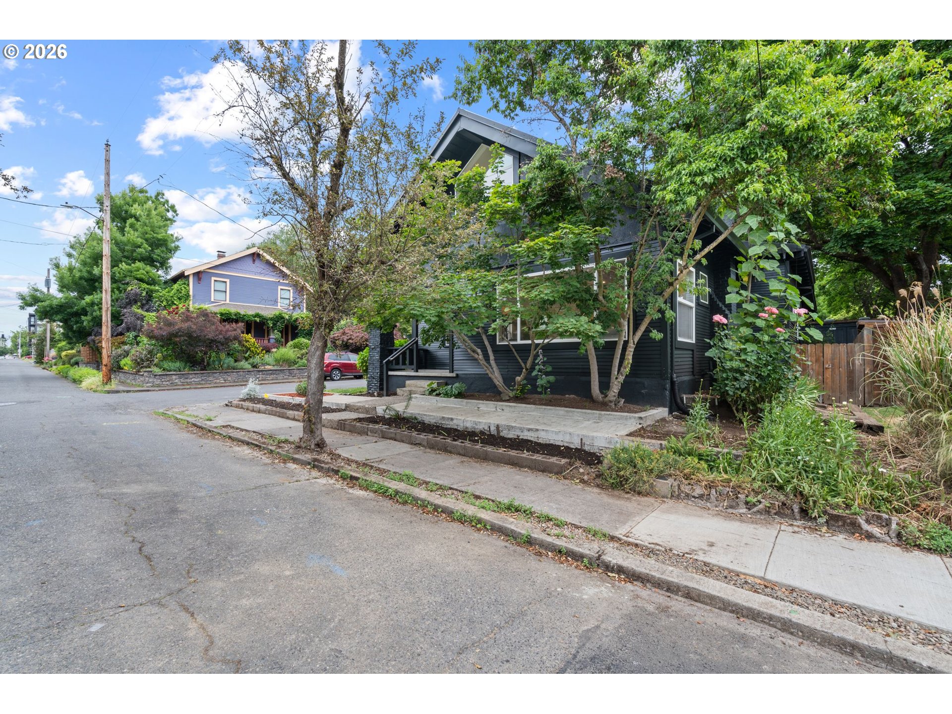 1706 SE 49TH AVE