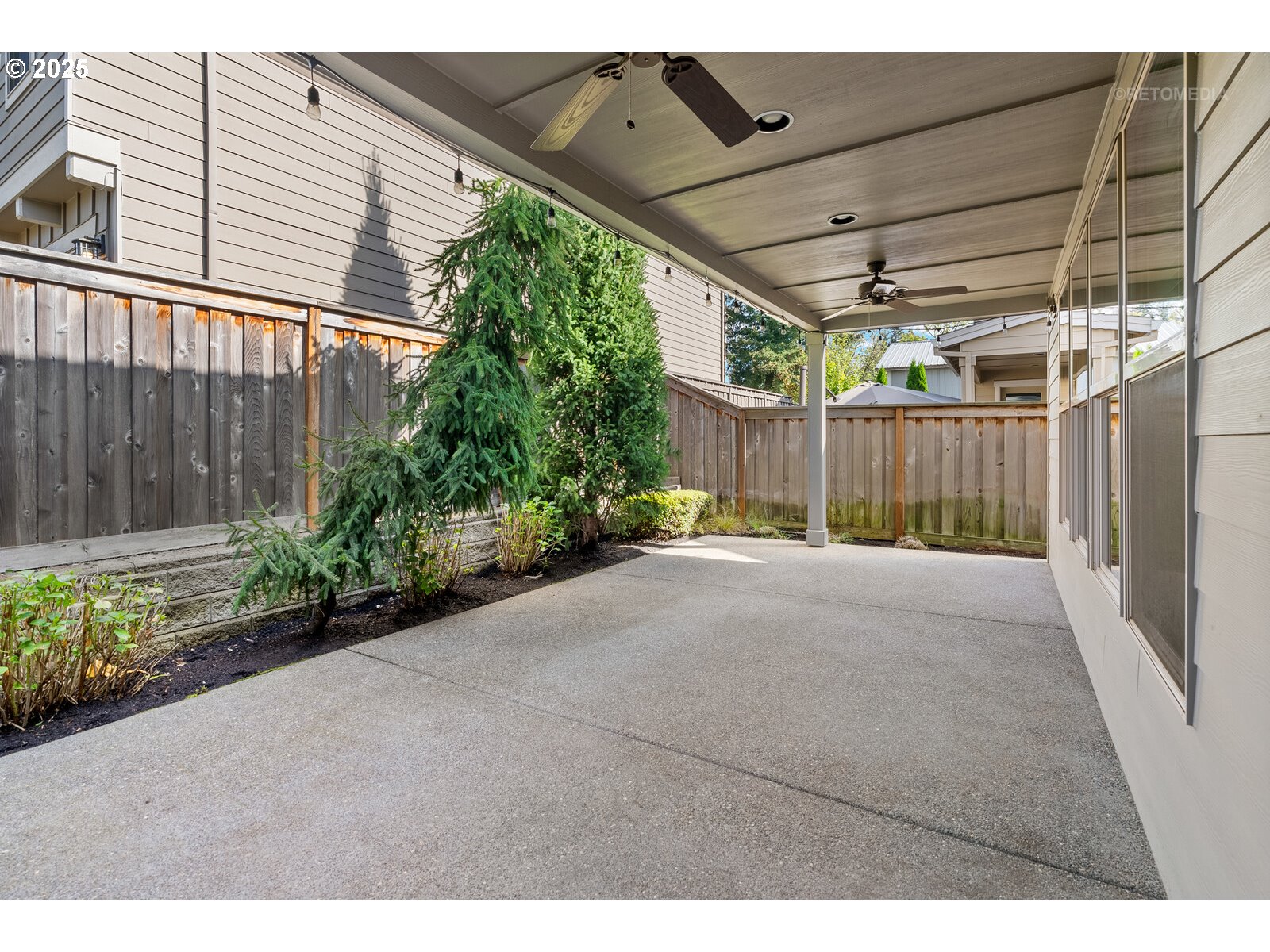 Portland, Oregon 97224, United States, 3 Bedrooms Bedrooms, ,3 BathroomsBathrooms,Residential,Active,169099