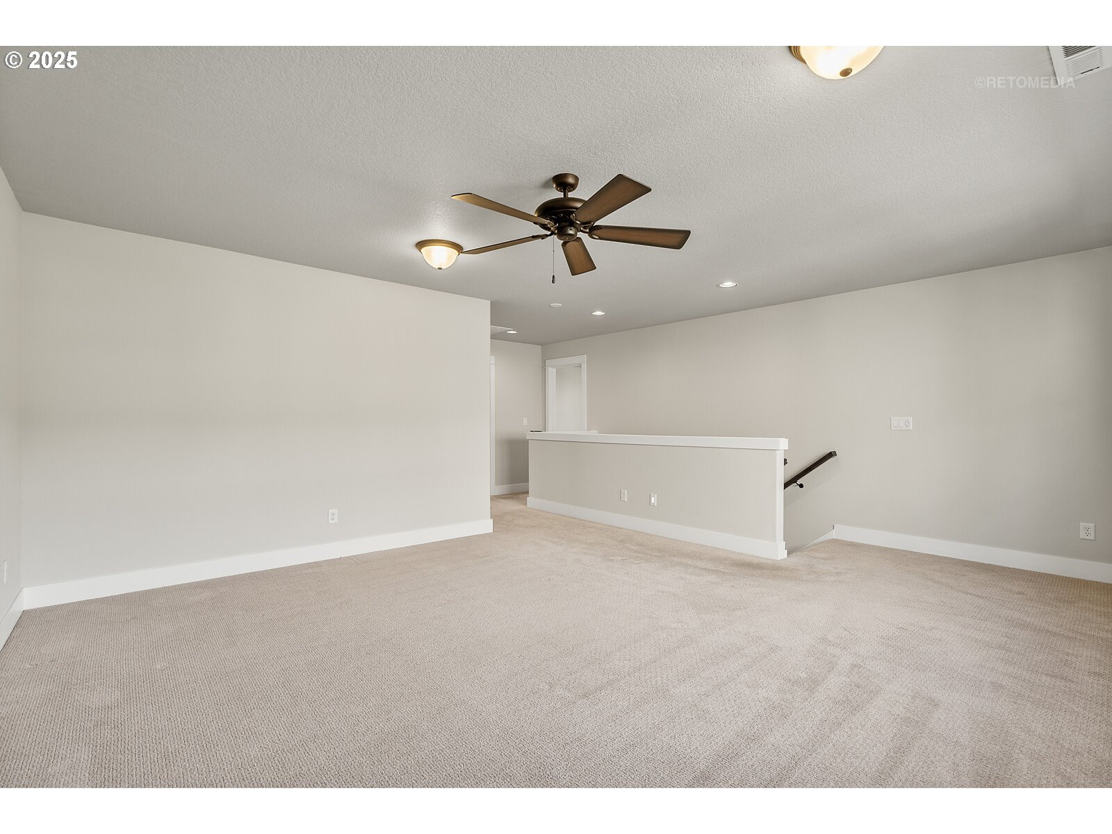 Portland, Oregon 97224, United States, 3 Bedrooms Bedrooms, ,3 BathroomsBathrooms,Residential,Active,169099