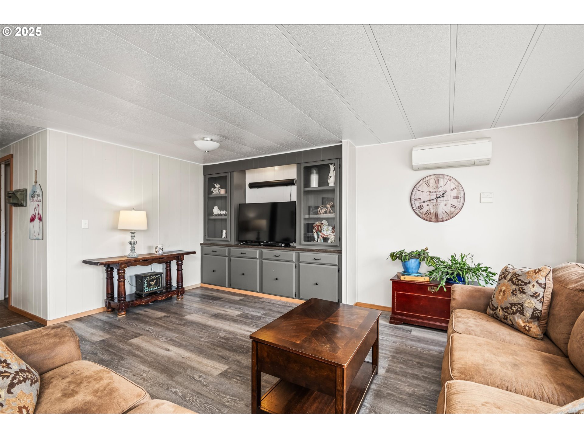 205 S 54TH ST 109