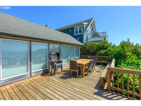 A home in Depoe Bay