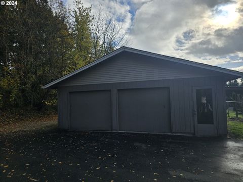 A home in Kalama