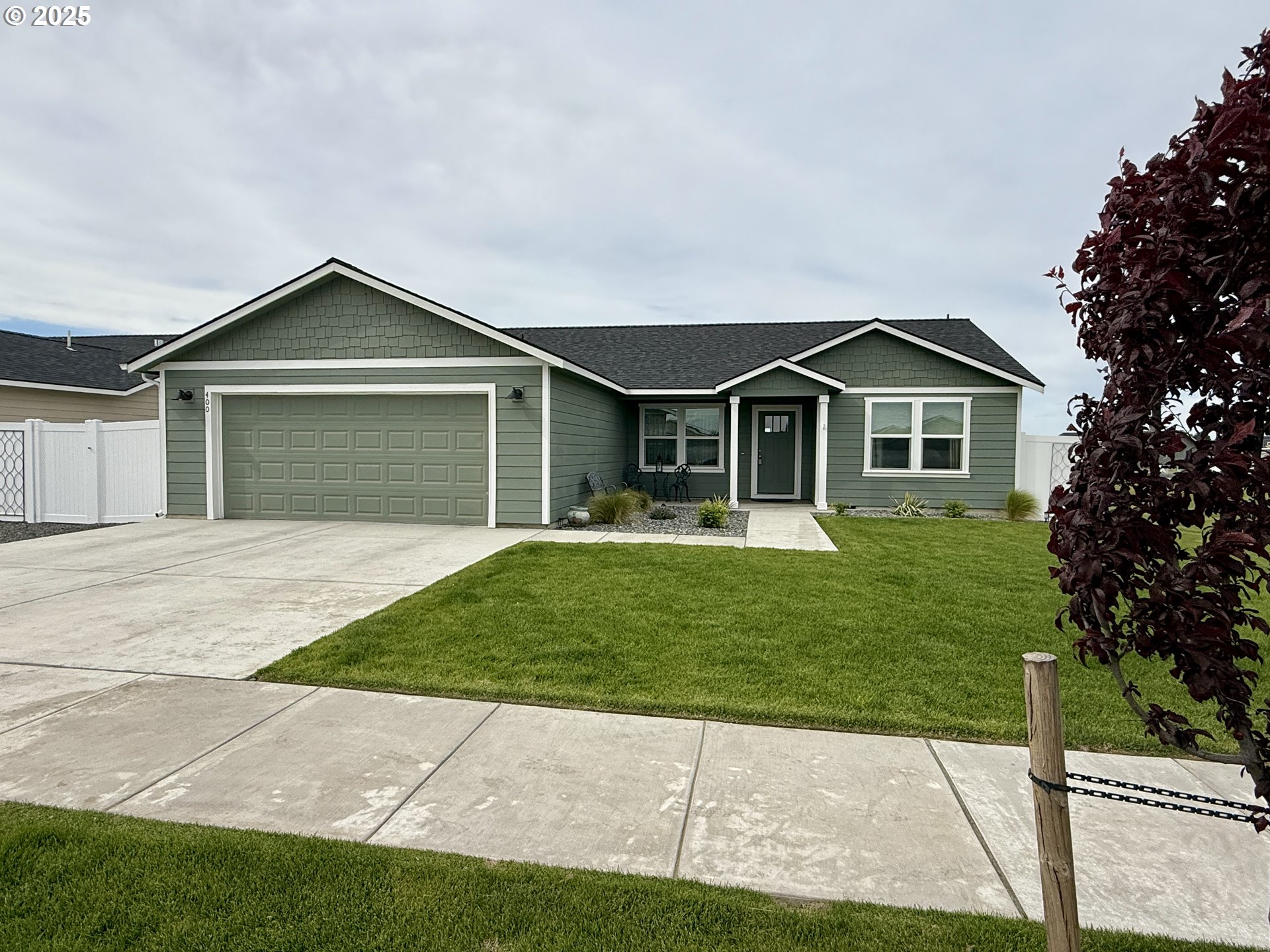 400 SW GOLDFINCH LN