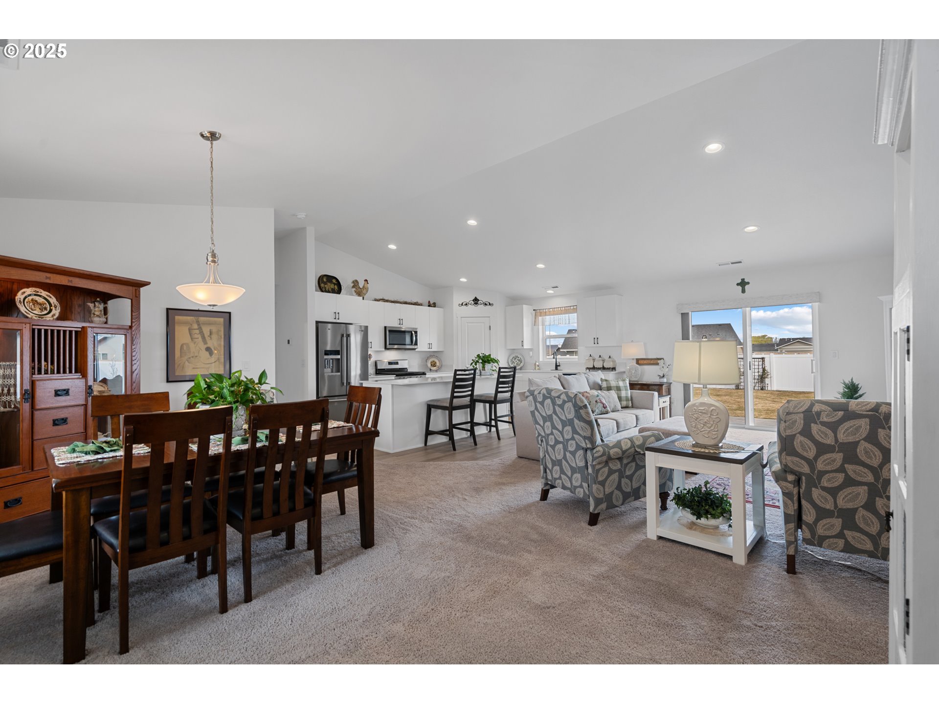 400 SW GOLDFINCH LN