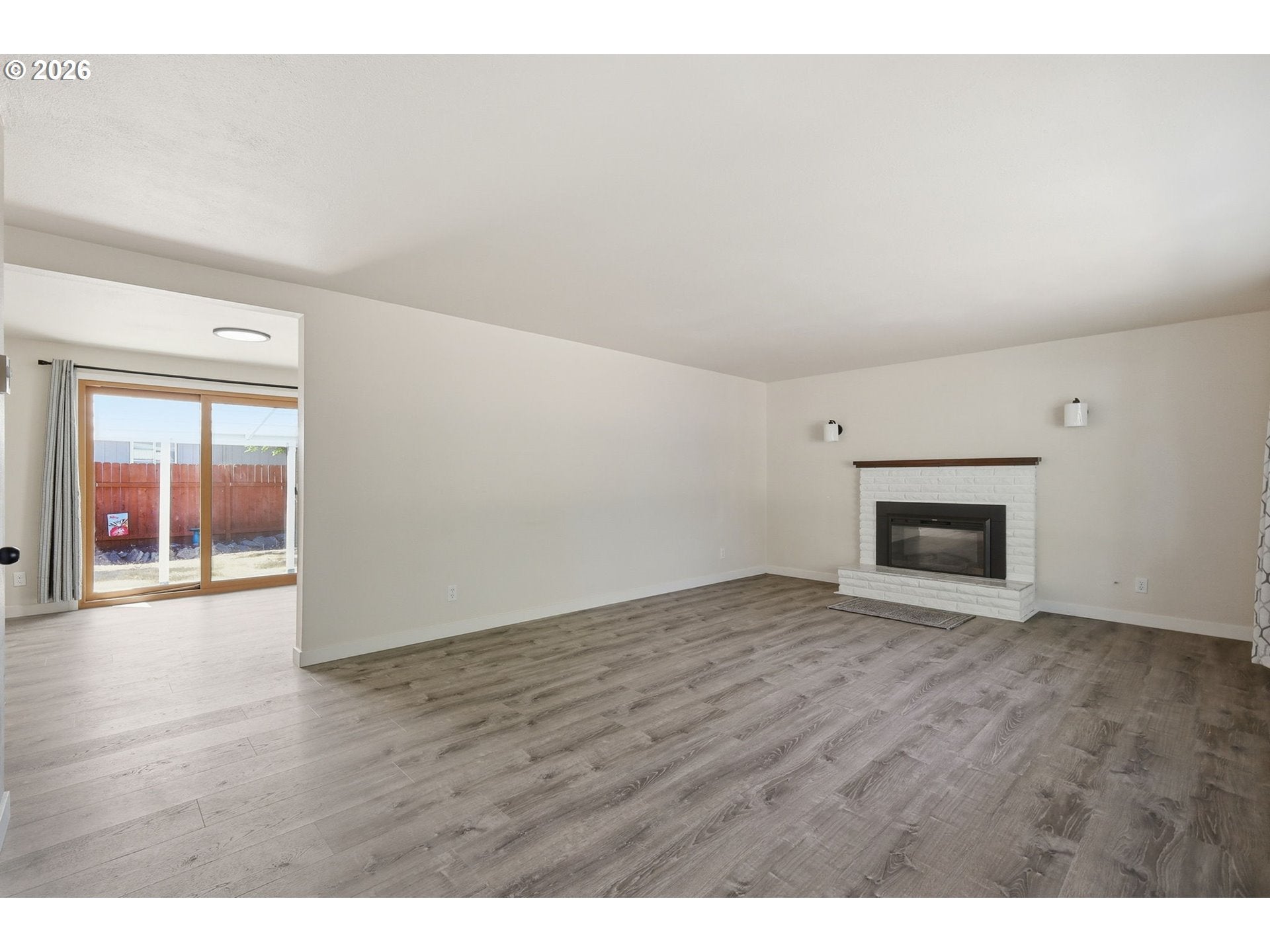 1390 BUCK ST