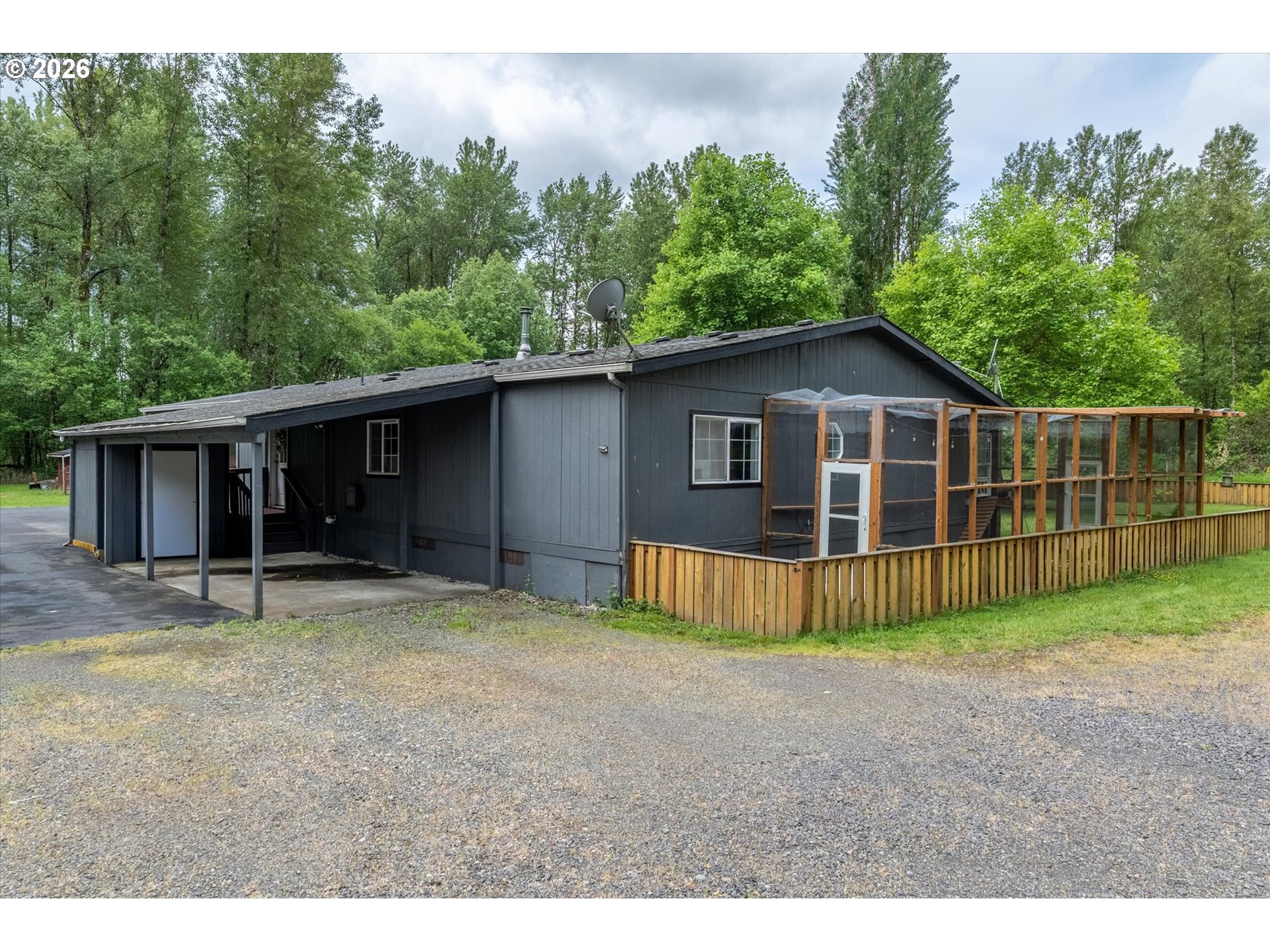 155 RIVENDELL LN