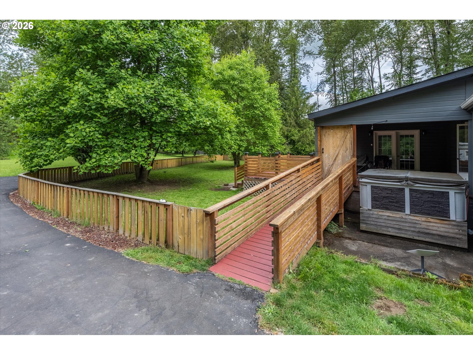 155 RIVENDELL LN