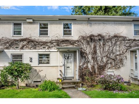 6917 NE BROADWAY Portland OR 97213