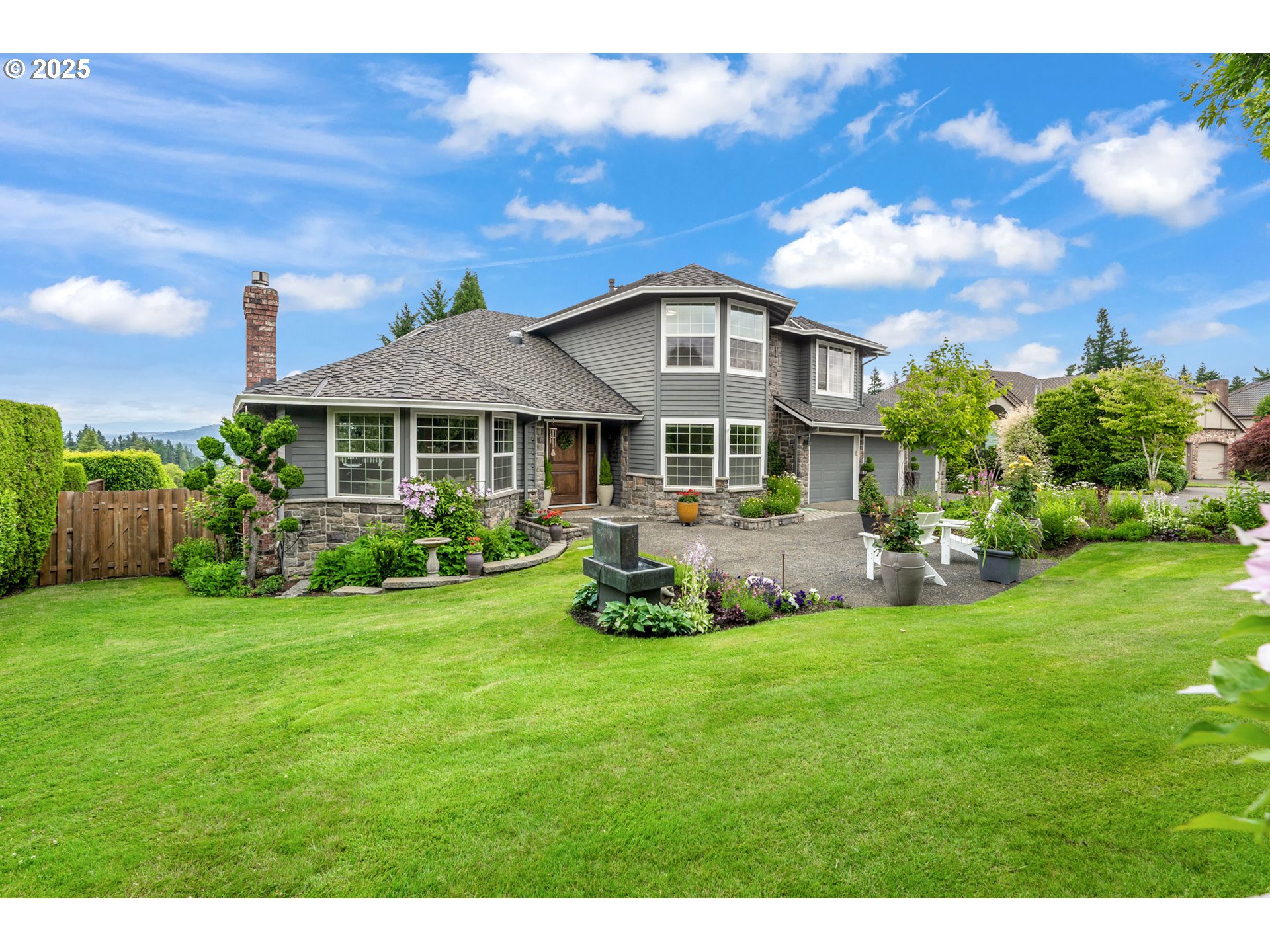 2022 CONESTOGA LN
