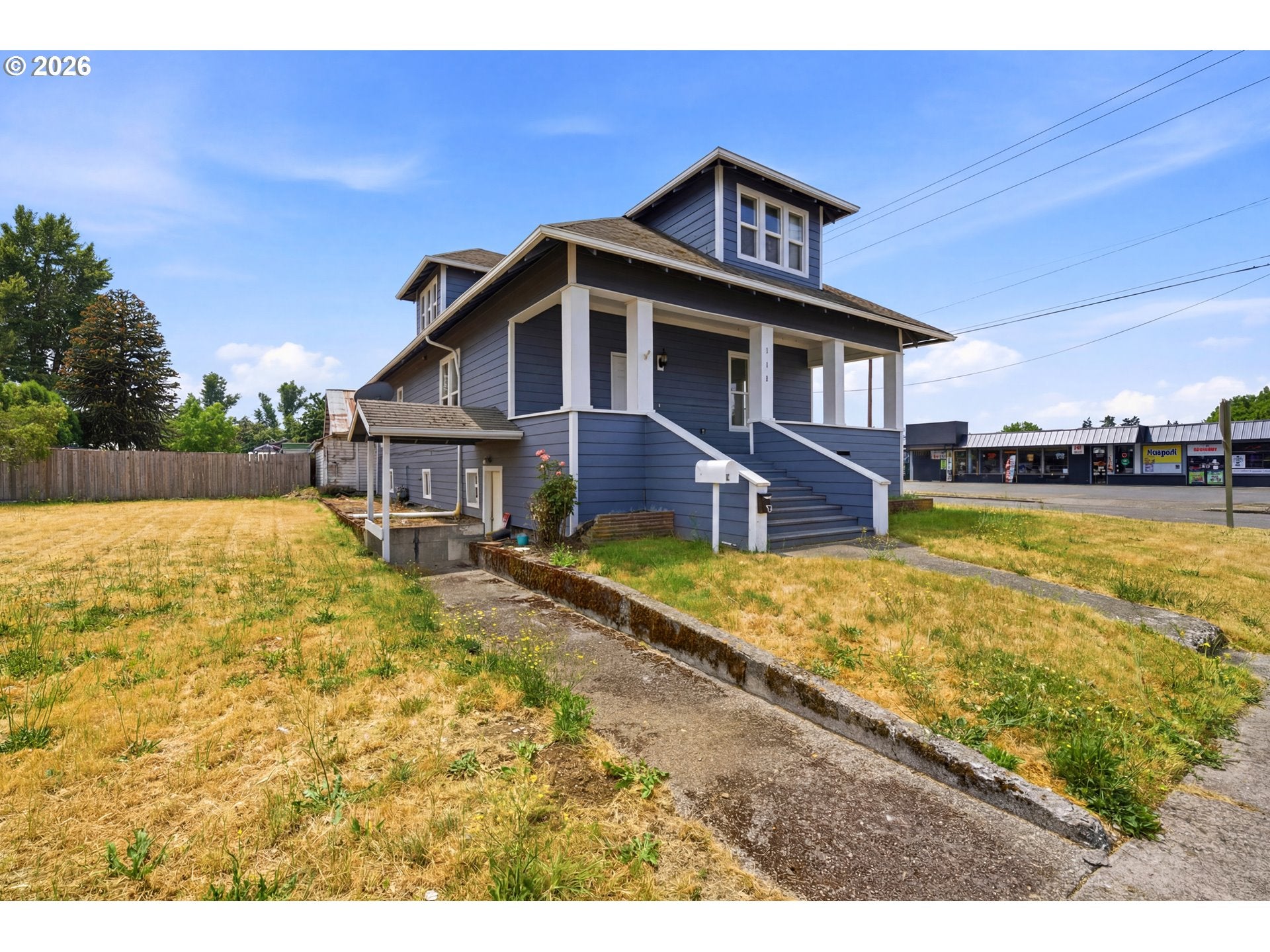 112 E IDA ST