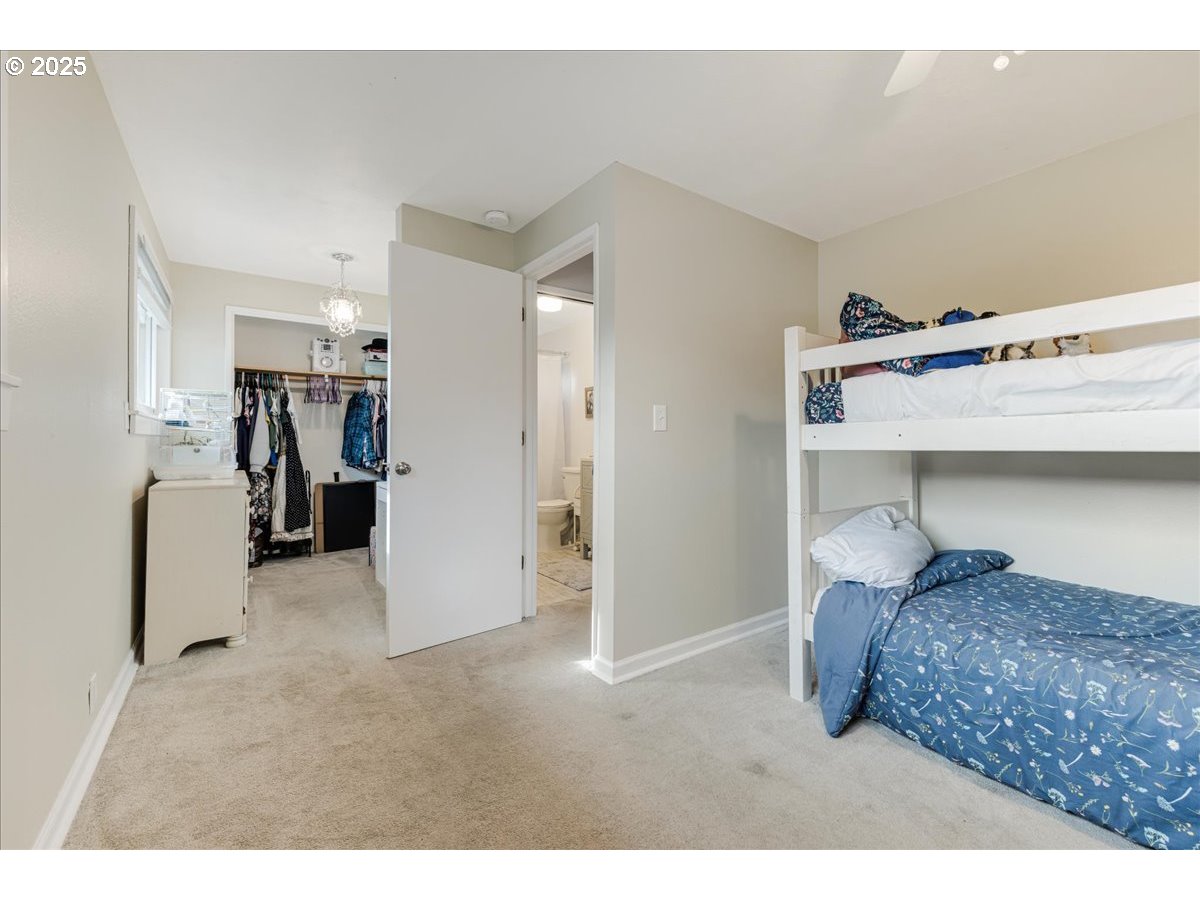 Newberg, Oregon 97132, United States, 4 Bedrooms Bedrooms, ,2 BathroomsBathrooms,Residential,Active,92529