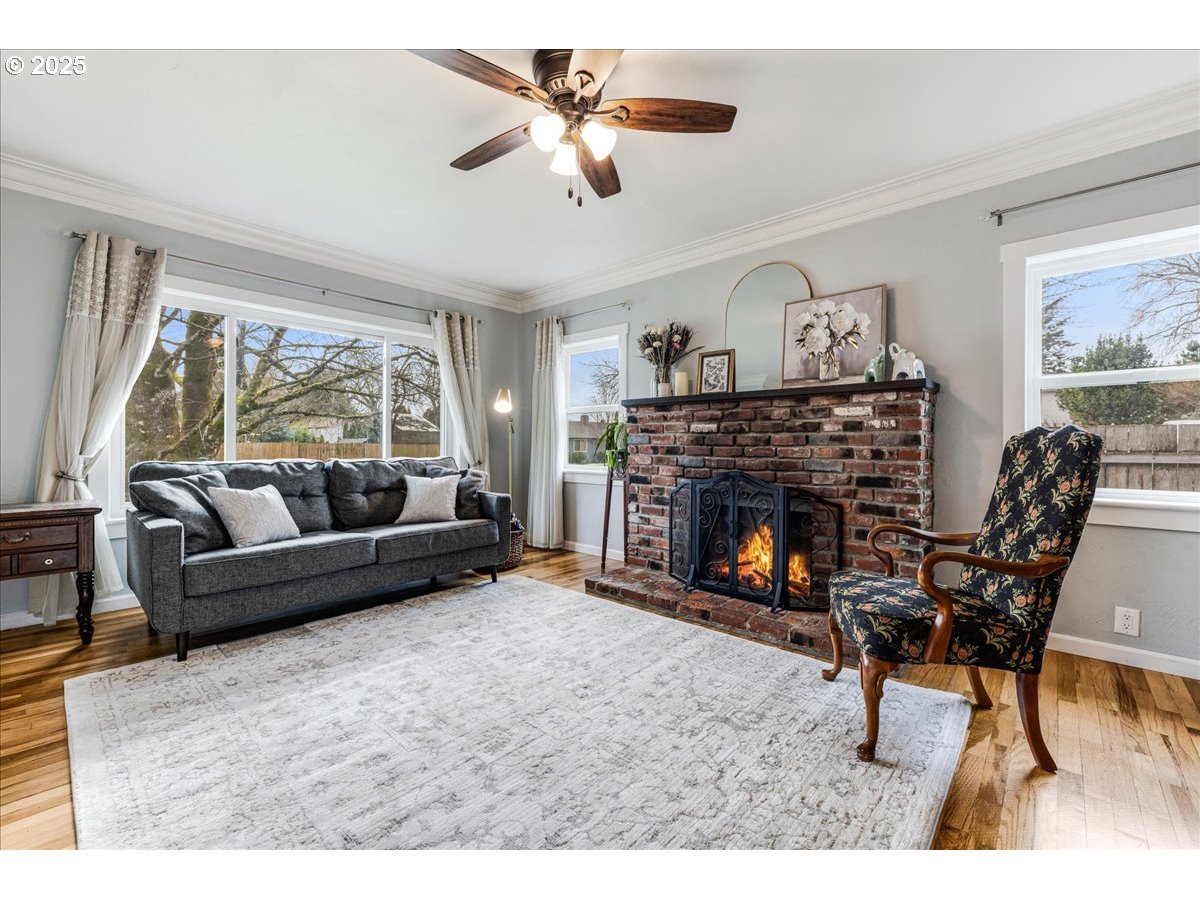 Newberg, Oregon 97132, United States, 4 Bedrooms Bedrooms, ,2 BathroomsBathrooms,Residential,Active,92529