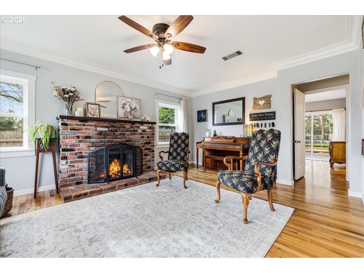 Newberg, Oregon 97132, United States, 4 Bedrooms Bedrooms, ,2 BathroomsBathrooms,Residential,Active,92529