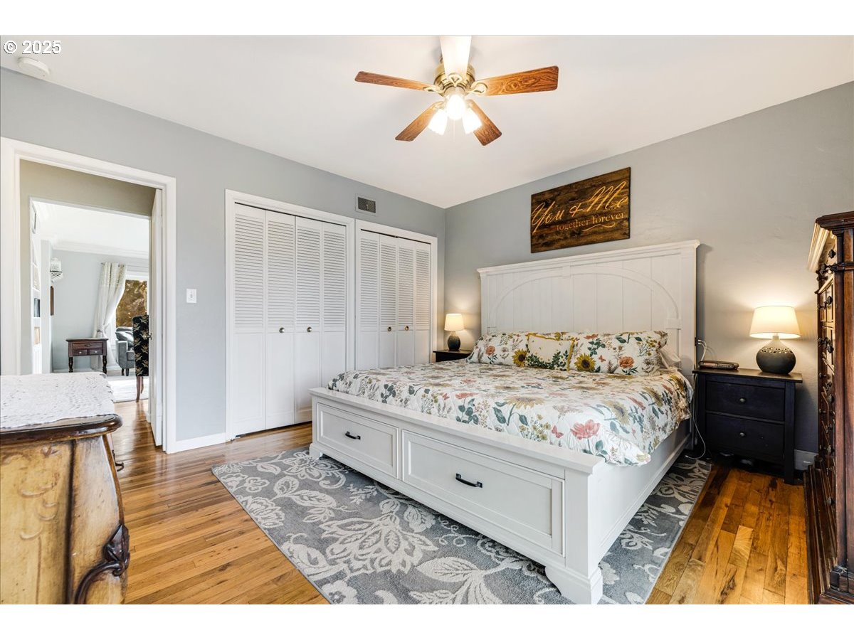 Newberg, Oregon 97132, United States, 4 Bedrooms Bedrooms, ,2 BathroomsBathrooms,Residential,Active,92529