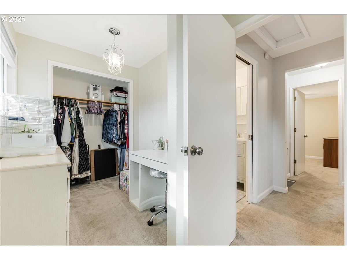 Newberg, Oregon 97132, United States, 4 Bedrooms Bedrooms, ,2 BathroomsBathrooms,Residential,Active,92529