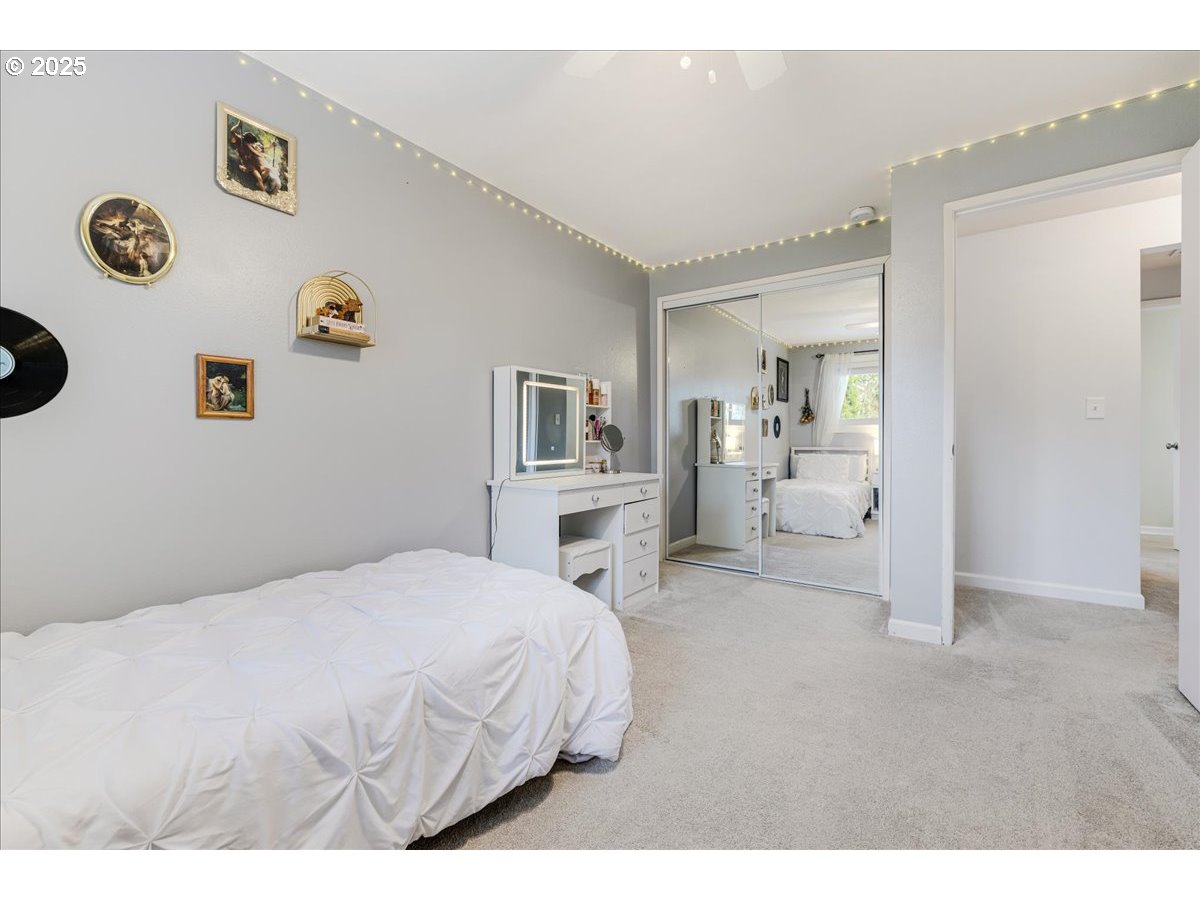 Newberg, Oregon 97132, United States, 4 Bedrooms Bedrooms, ,2 BathroomsBathrooms,Residential,Active,92529