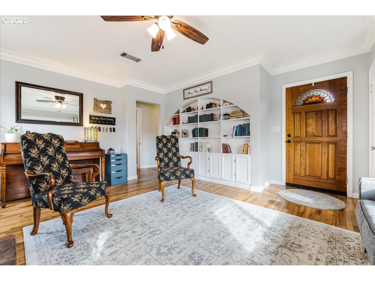 Newberg, Oregon 97132, United States, 4 Bedrooms Bedrooms, ,2 BathroomsBathrooms,Residential,Active,92529