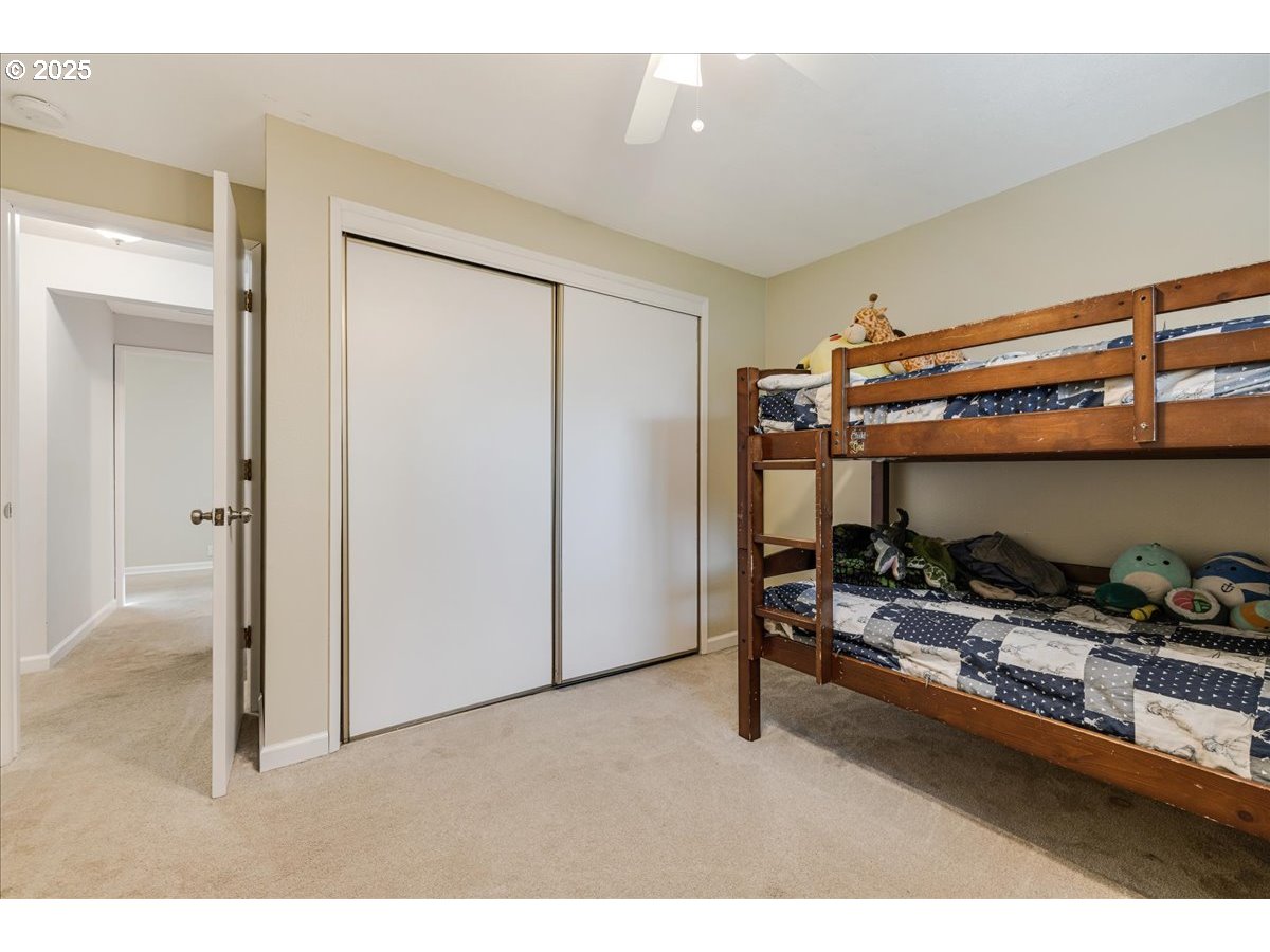 Newberg, Oregon 97132, United States, 4 Bedrooms Bedrooms, ,2 BathroomsBathrooms,Residential,Active,92529