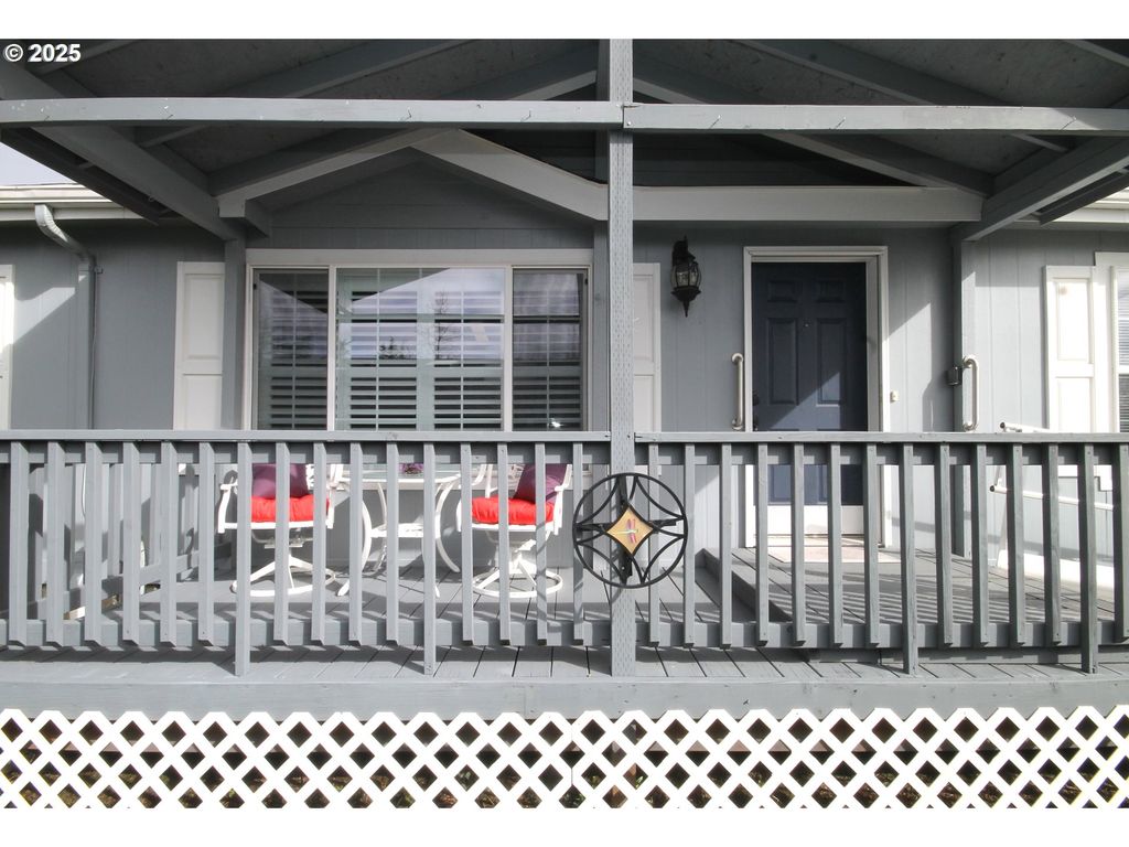 listing image 0