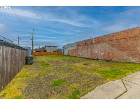 618/620 SPRUCE ST Myrtle Point OR 97458