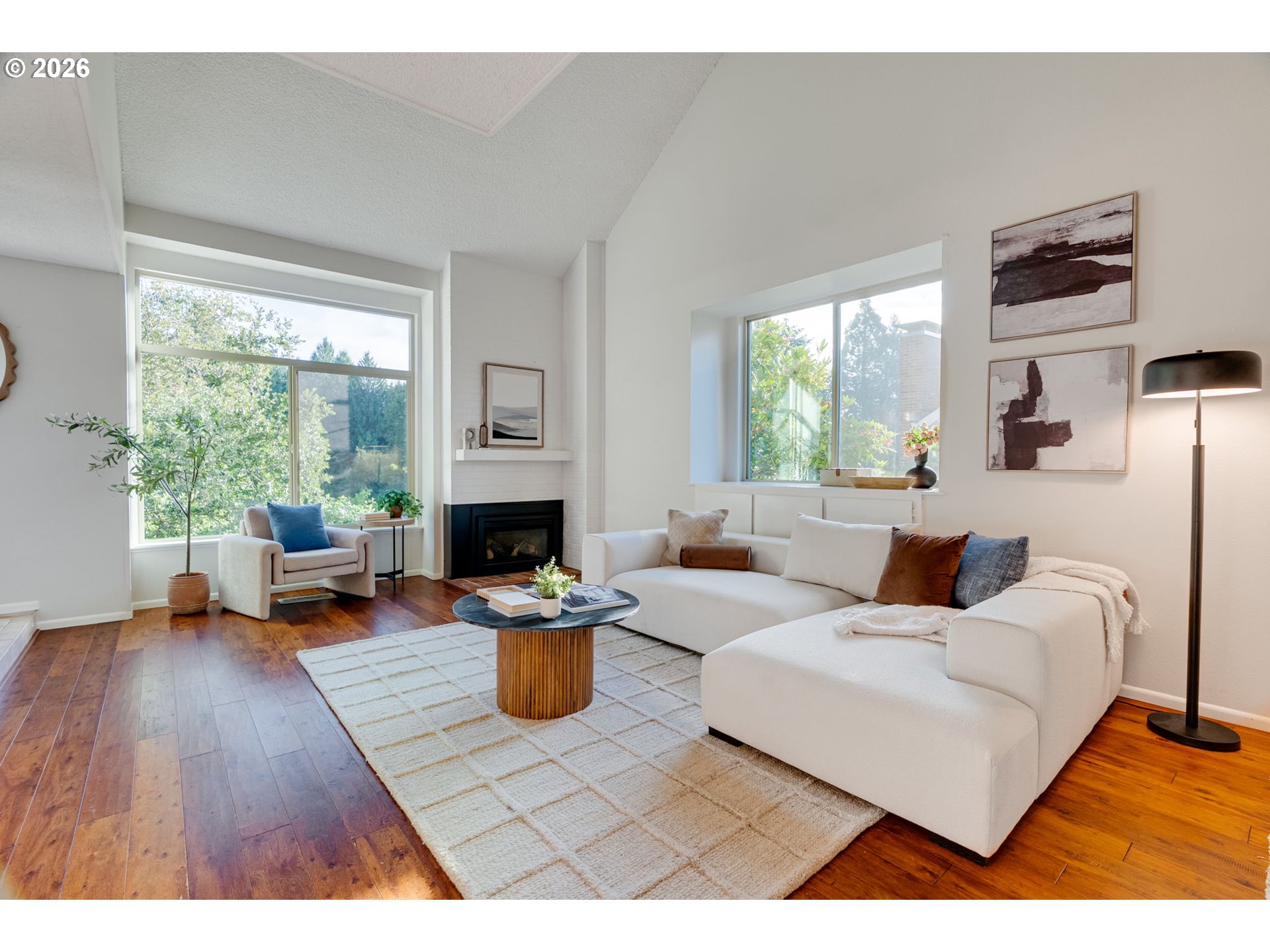 1796 BONNIEBRAE DR