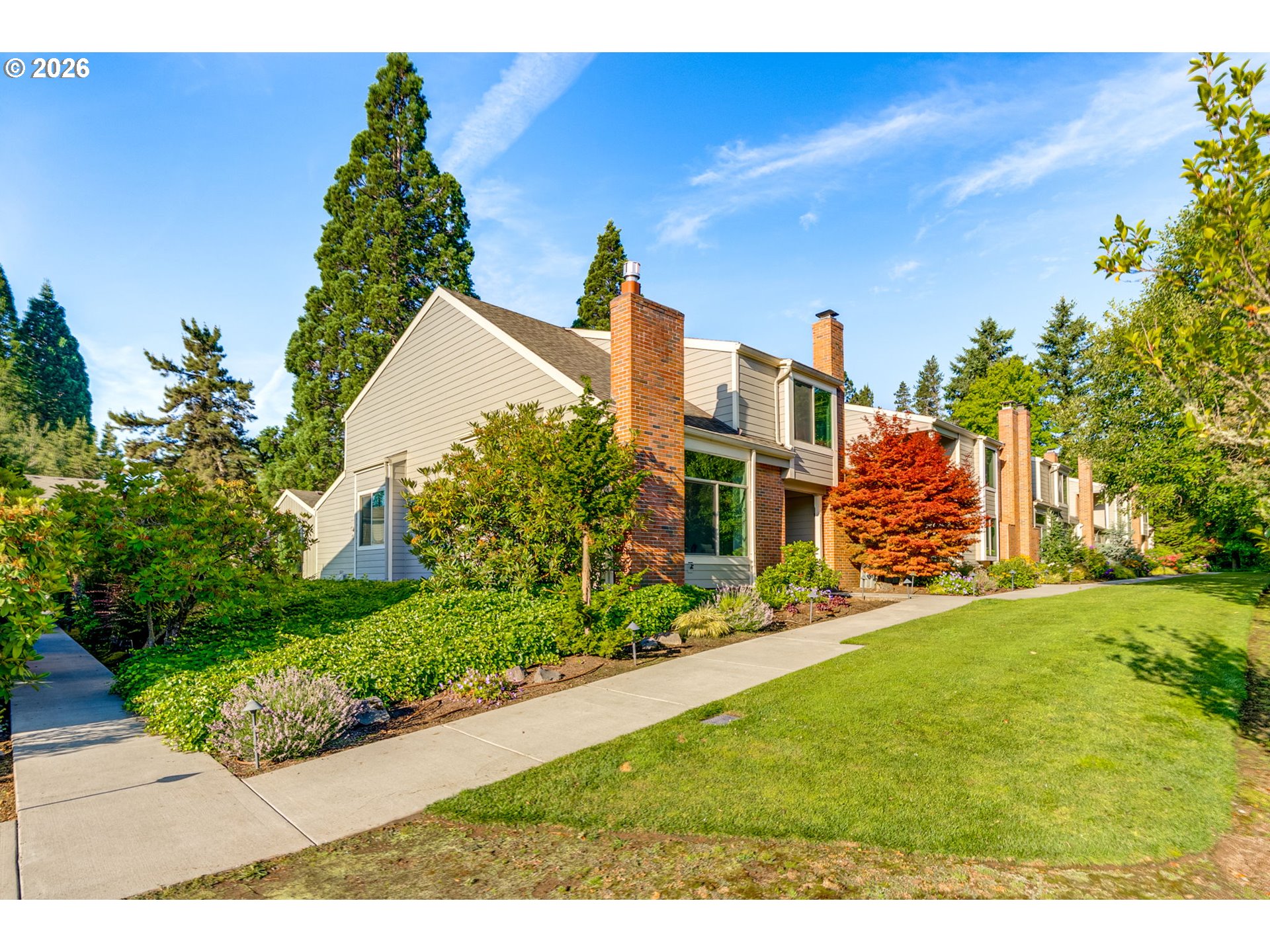 1796 BONNIEBRAE DR