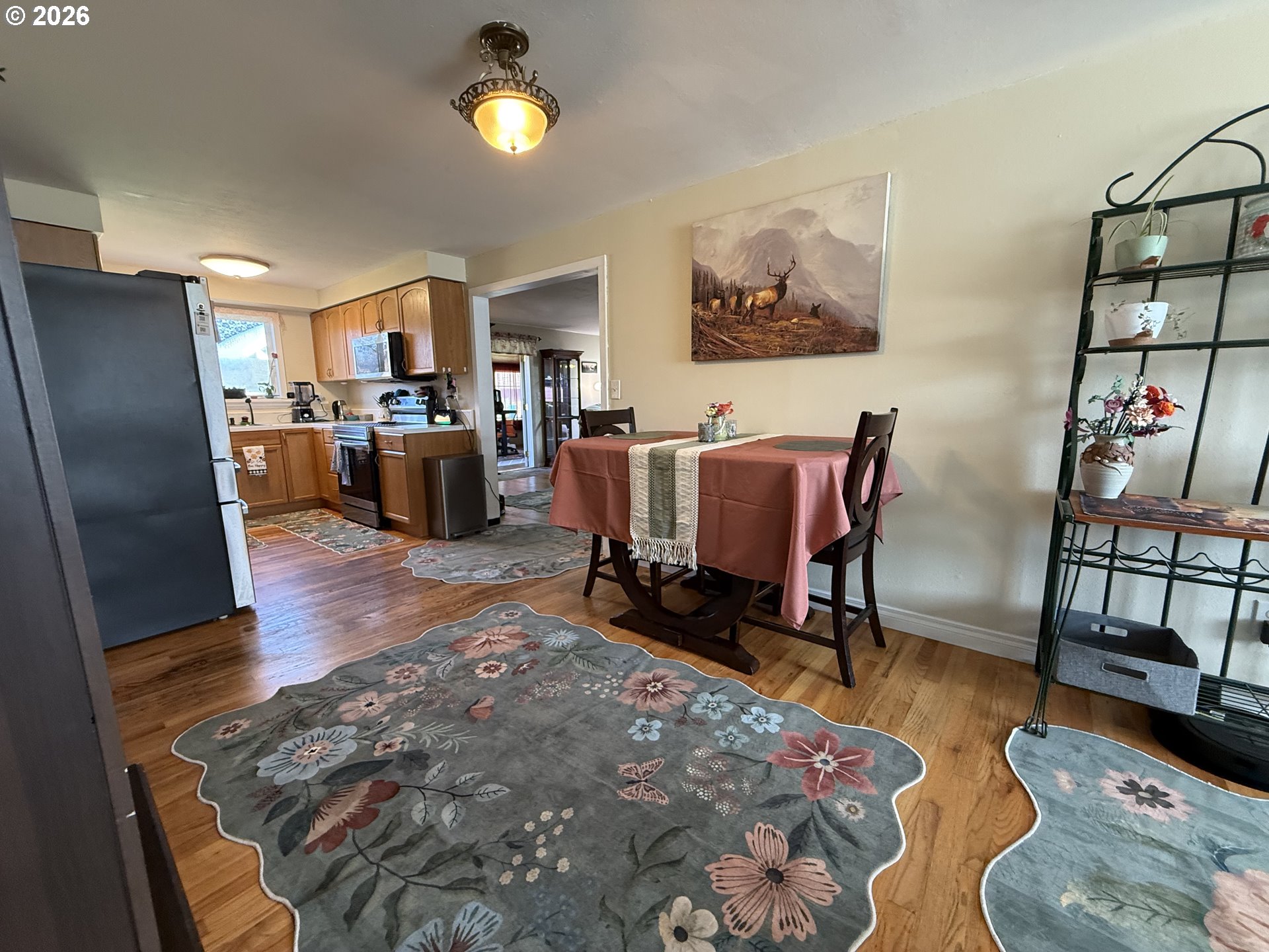 2082 BEL AIR CT 2082