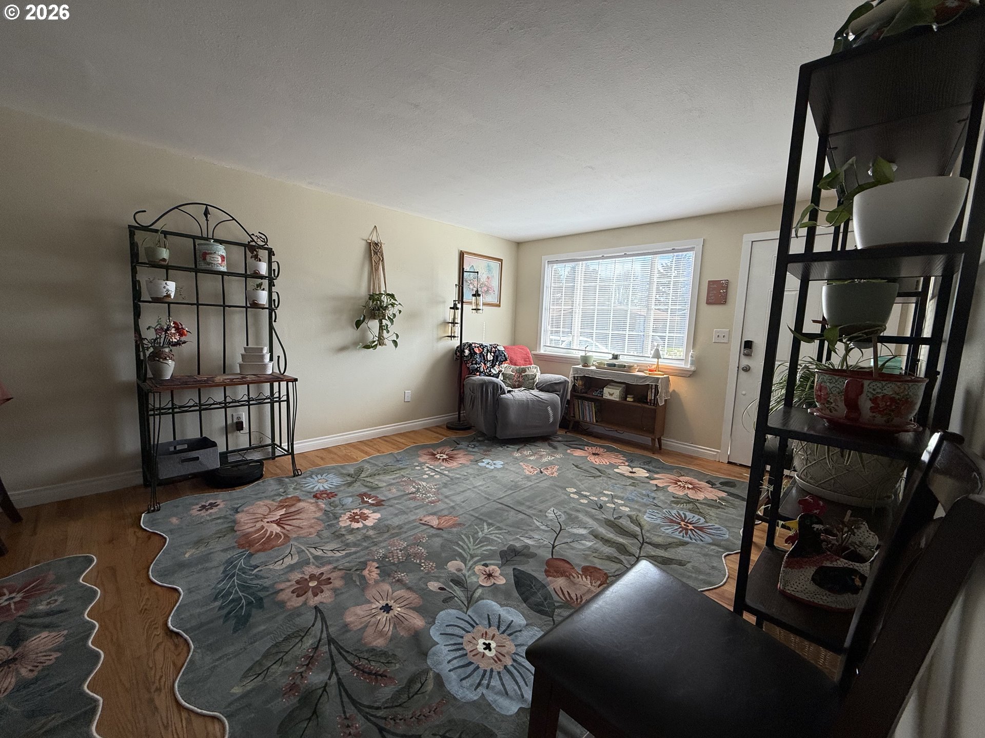 2082 BEL AIR CT 2082