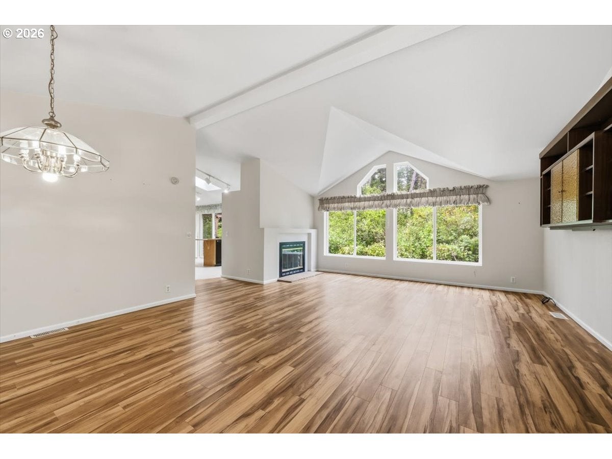 5013 HECETA BEACH RD