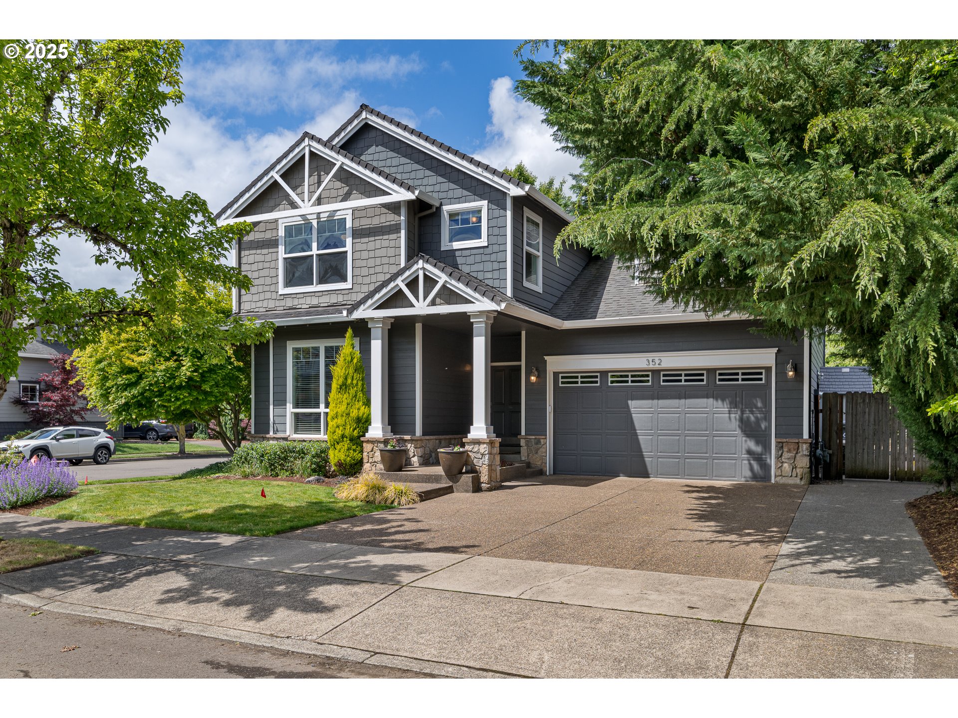 352 SE 14TH PL