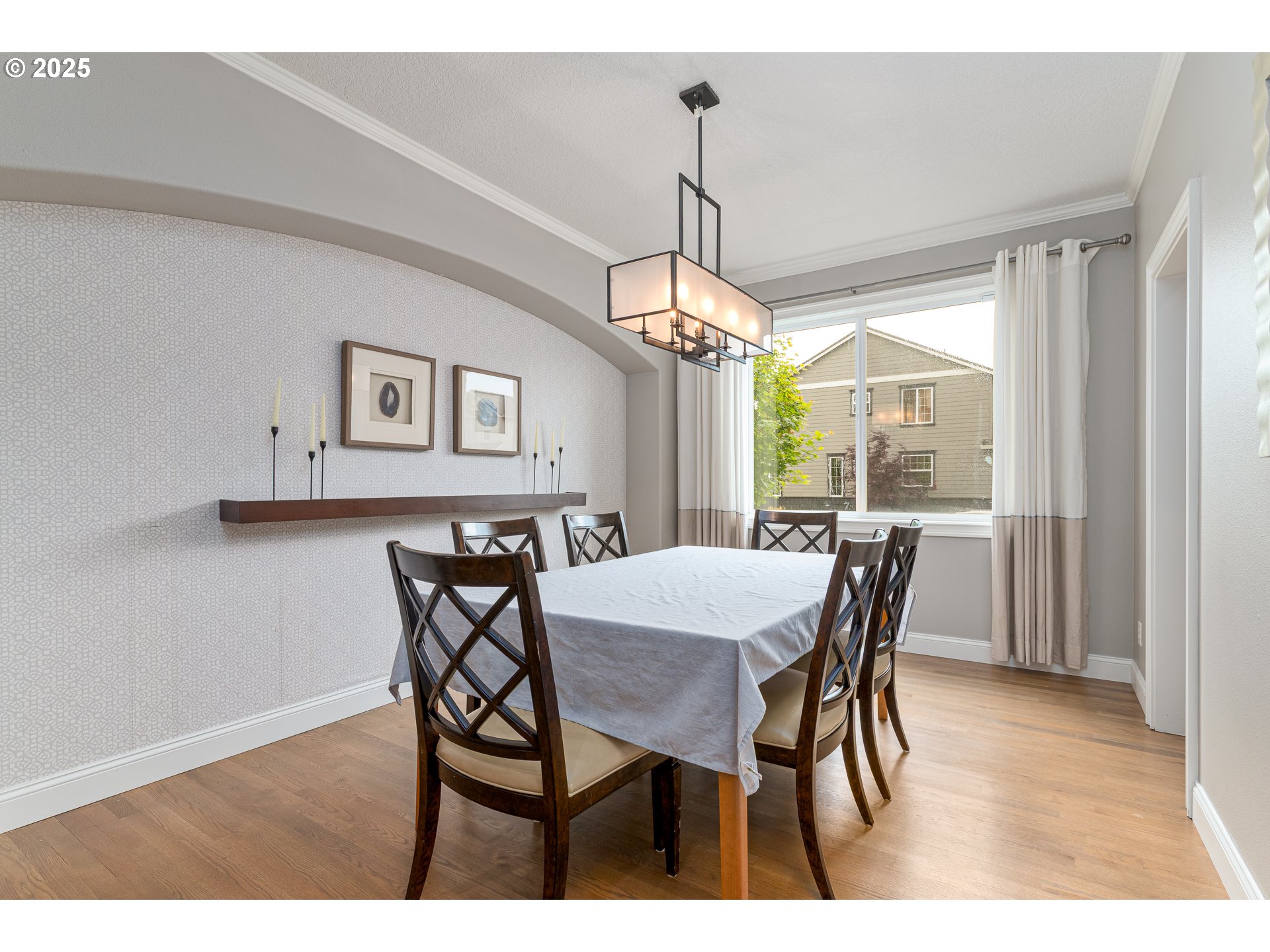 352 SE 14TH PL