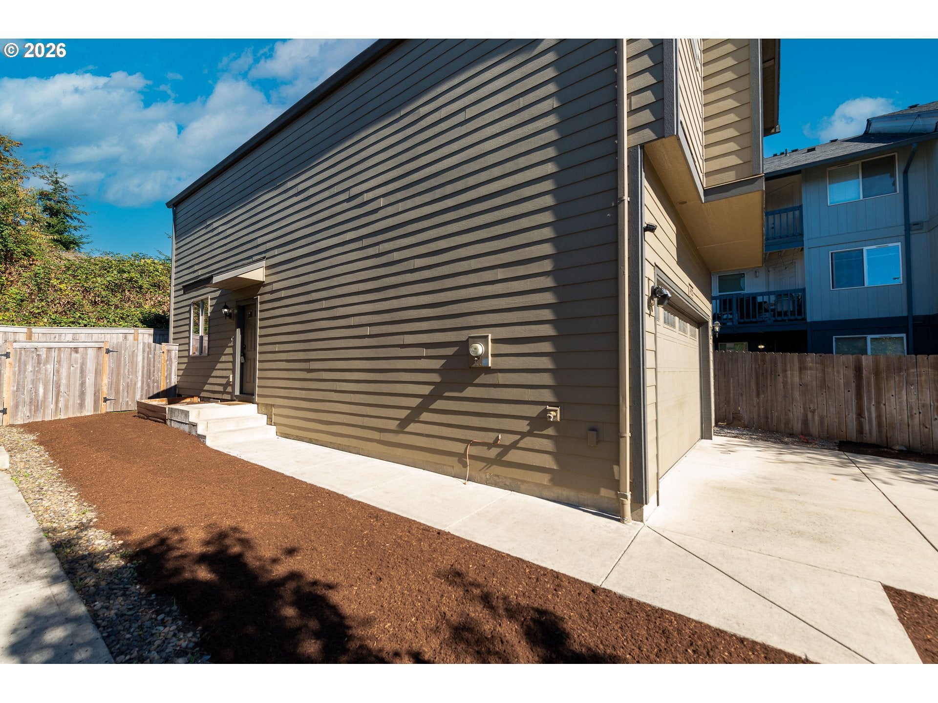 4322 NE 34TH CIR