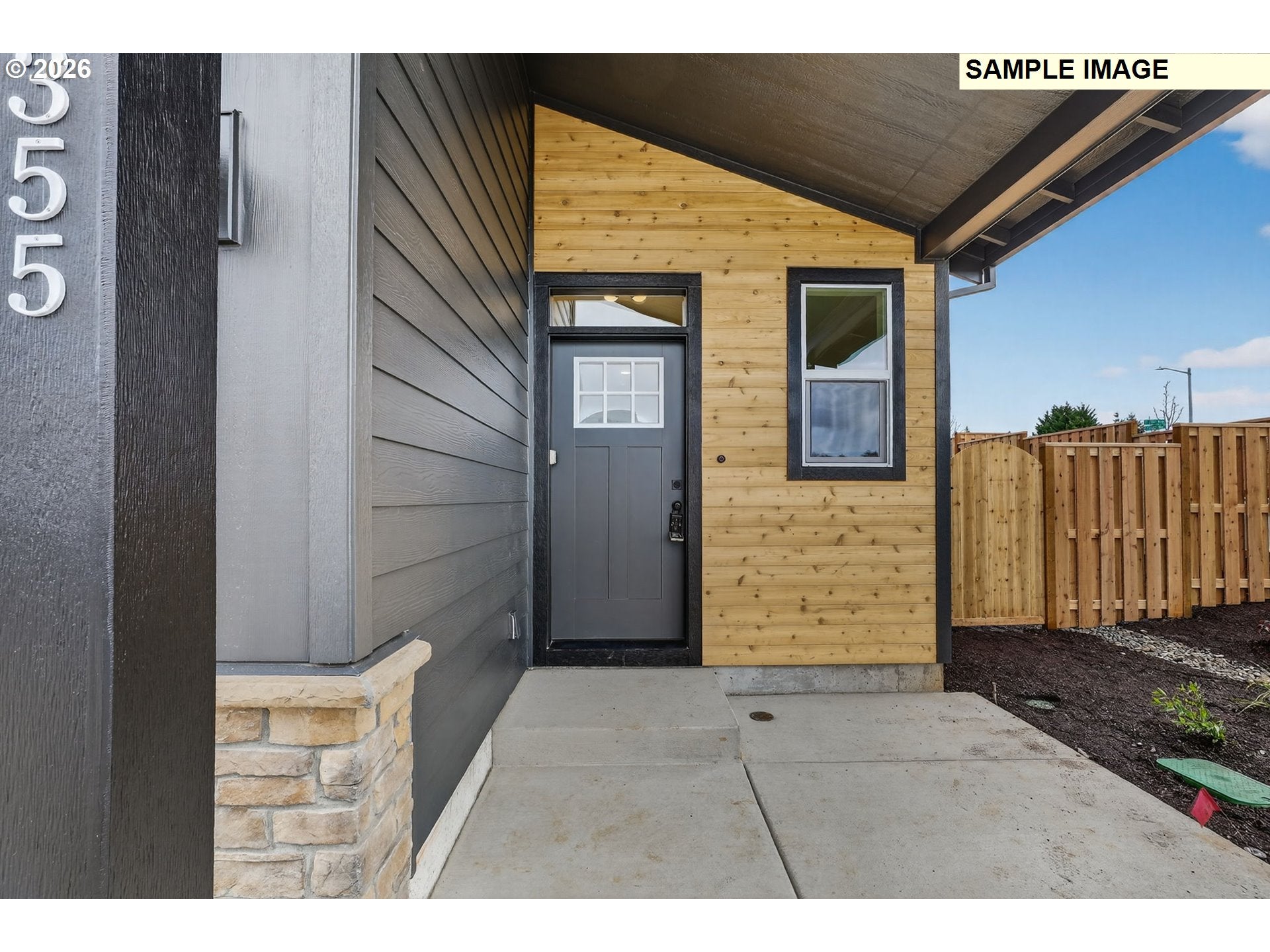 2575 NE JUSTUS AVE 22