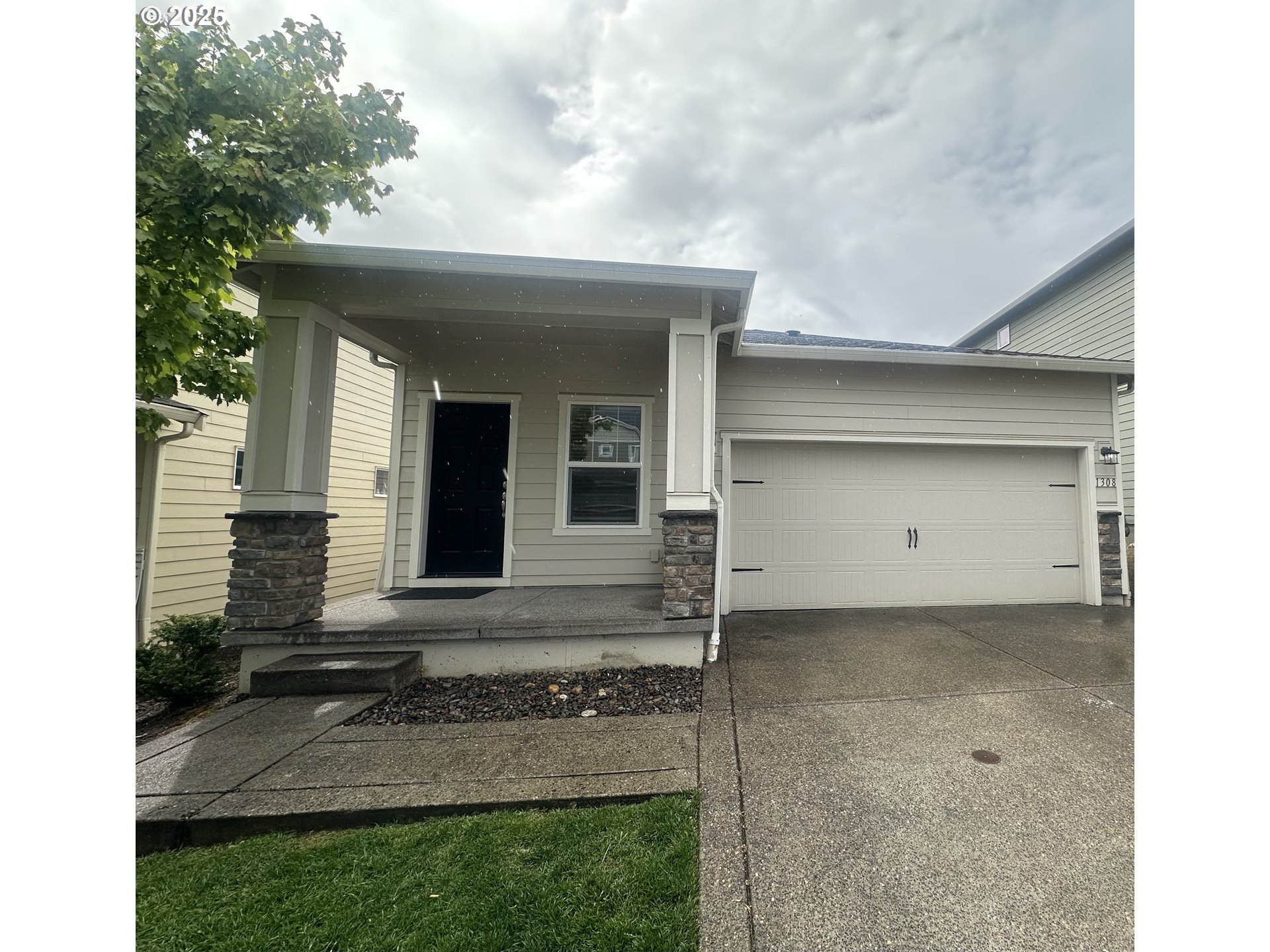 1308 W 15TH AVE