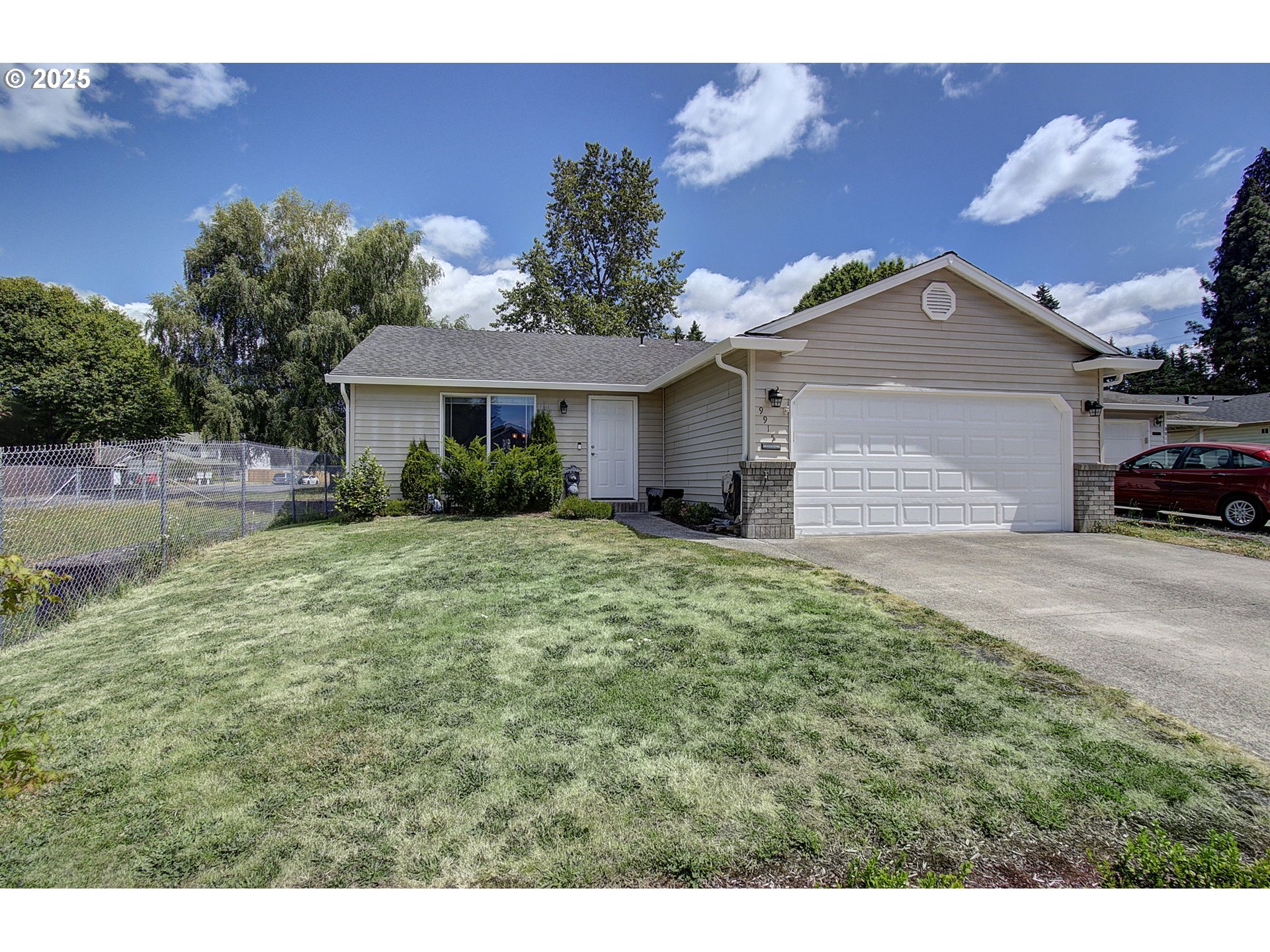 9915 NE 104TH CT