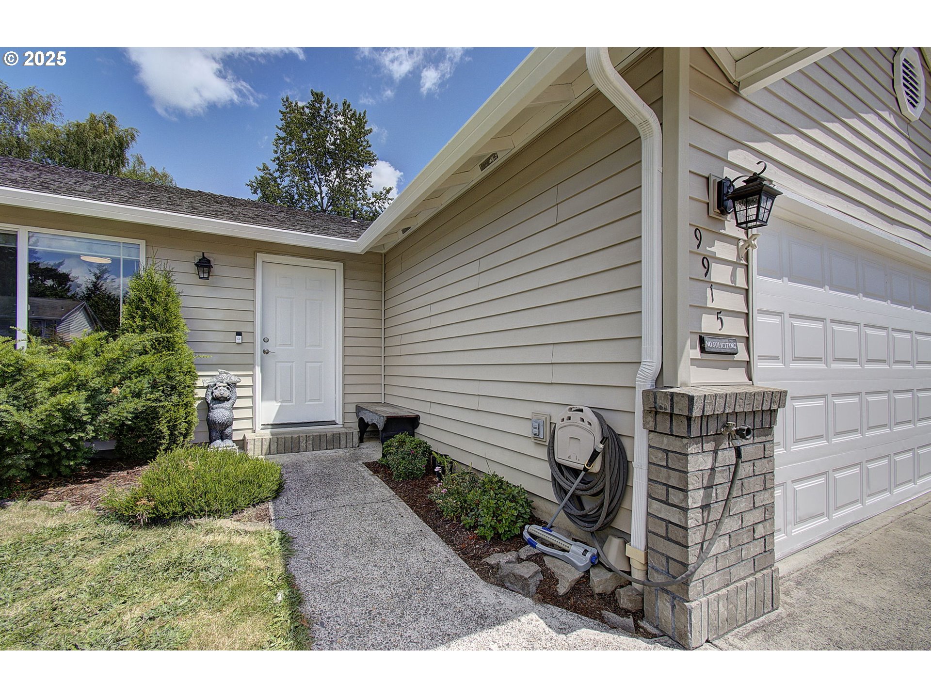 9915 NE 104TH CT