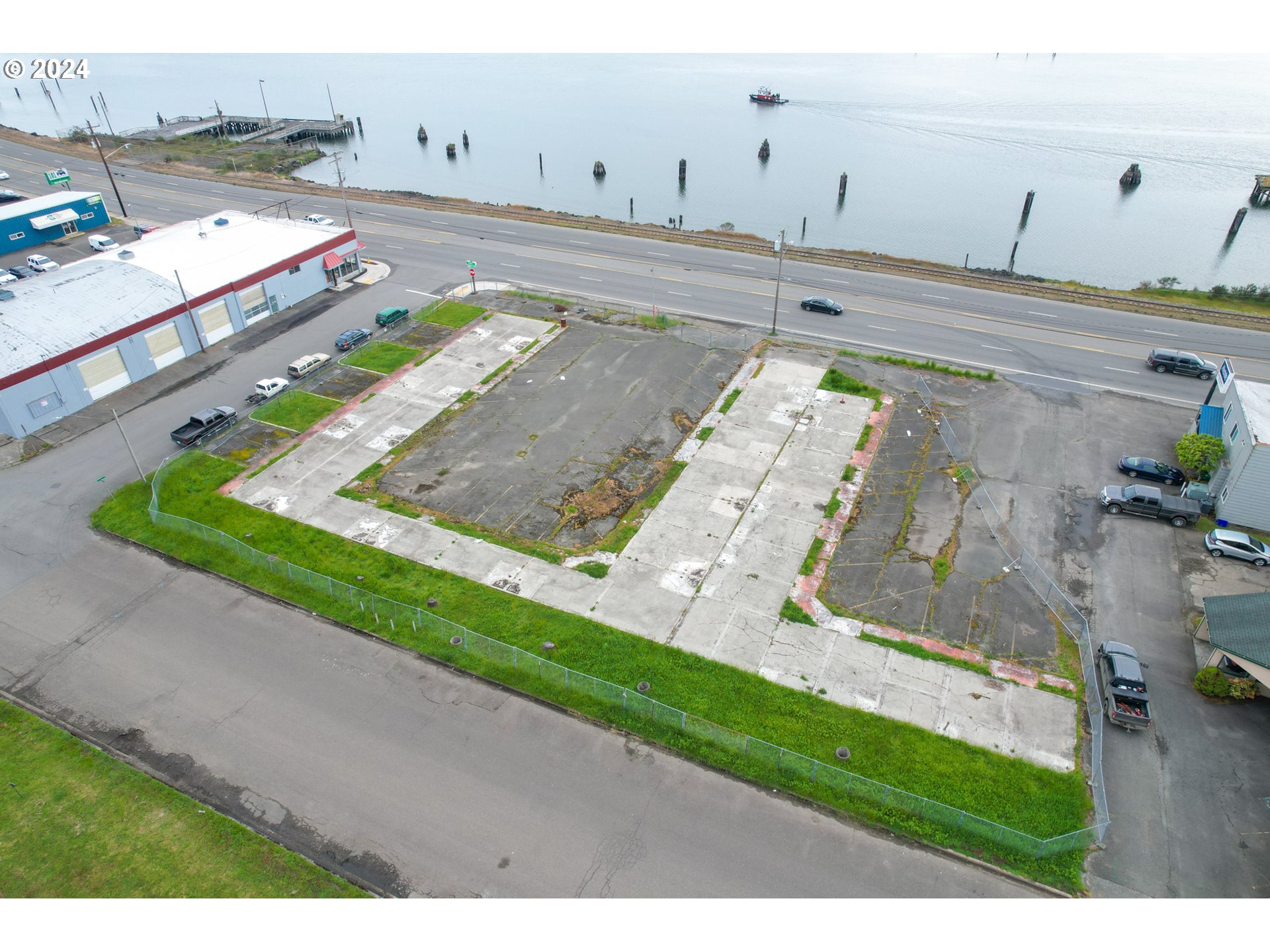 1685 N BAYSHORE DR