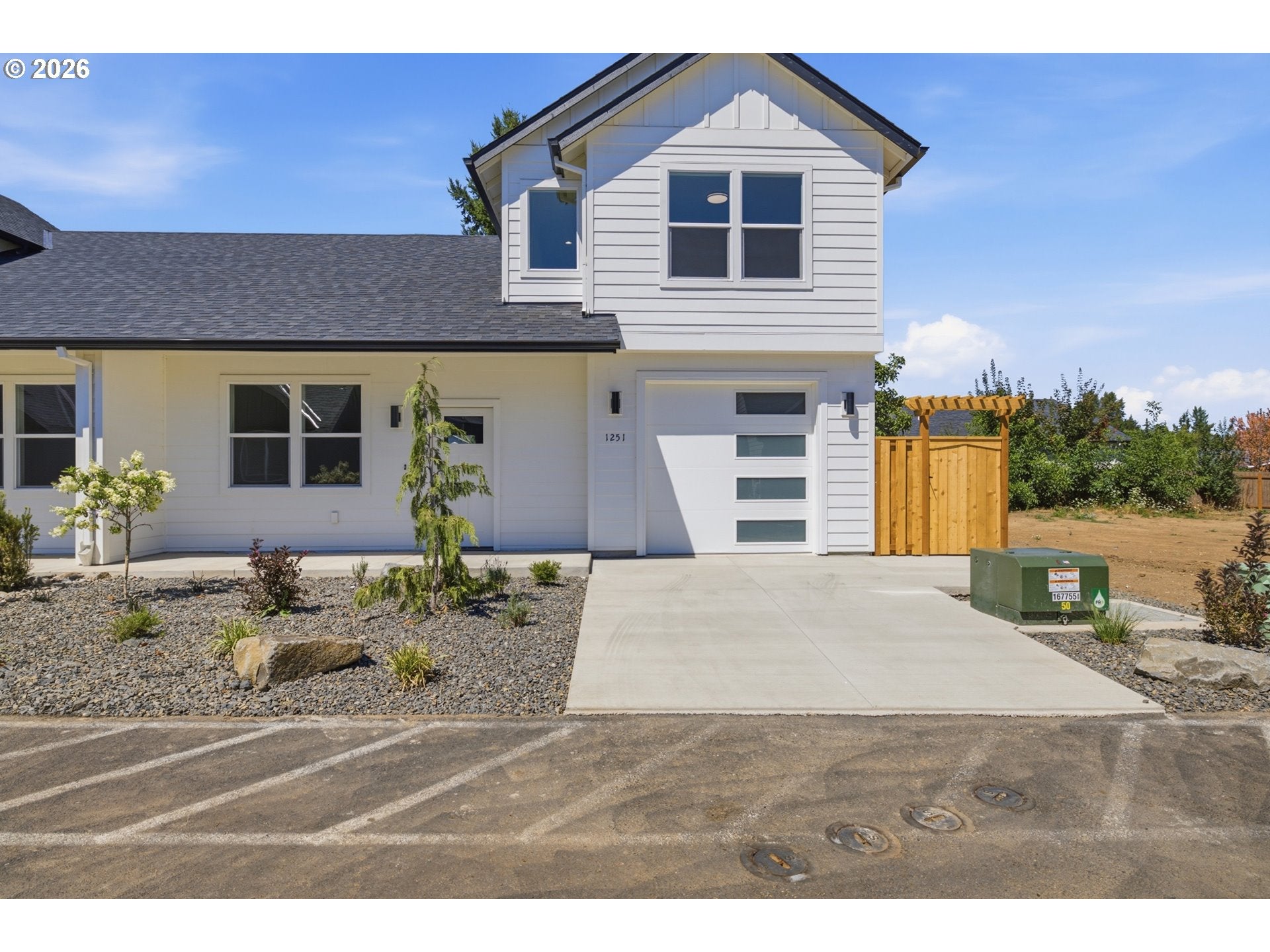 1251 brown