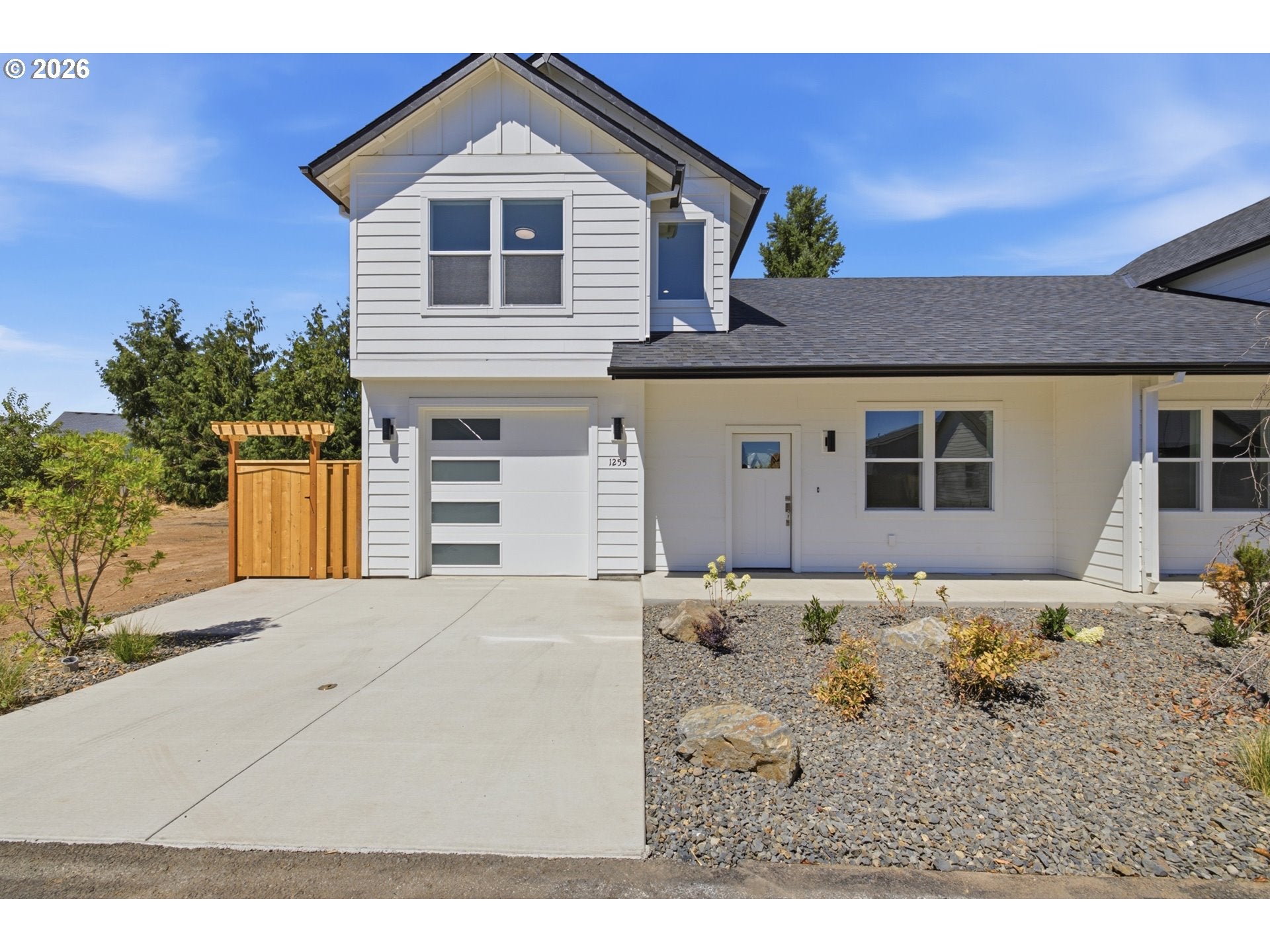 1251 brown