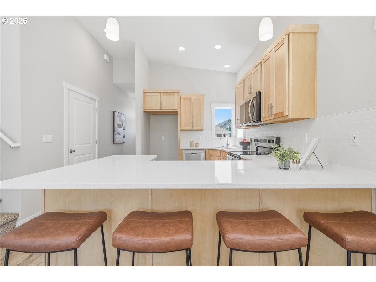 1405 2nd ST