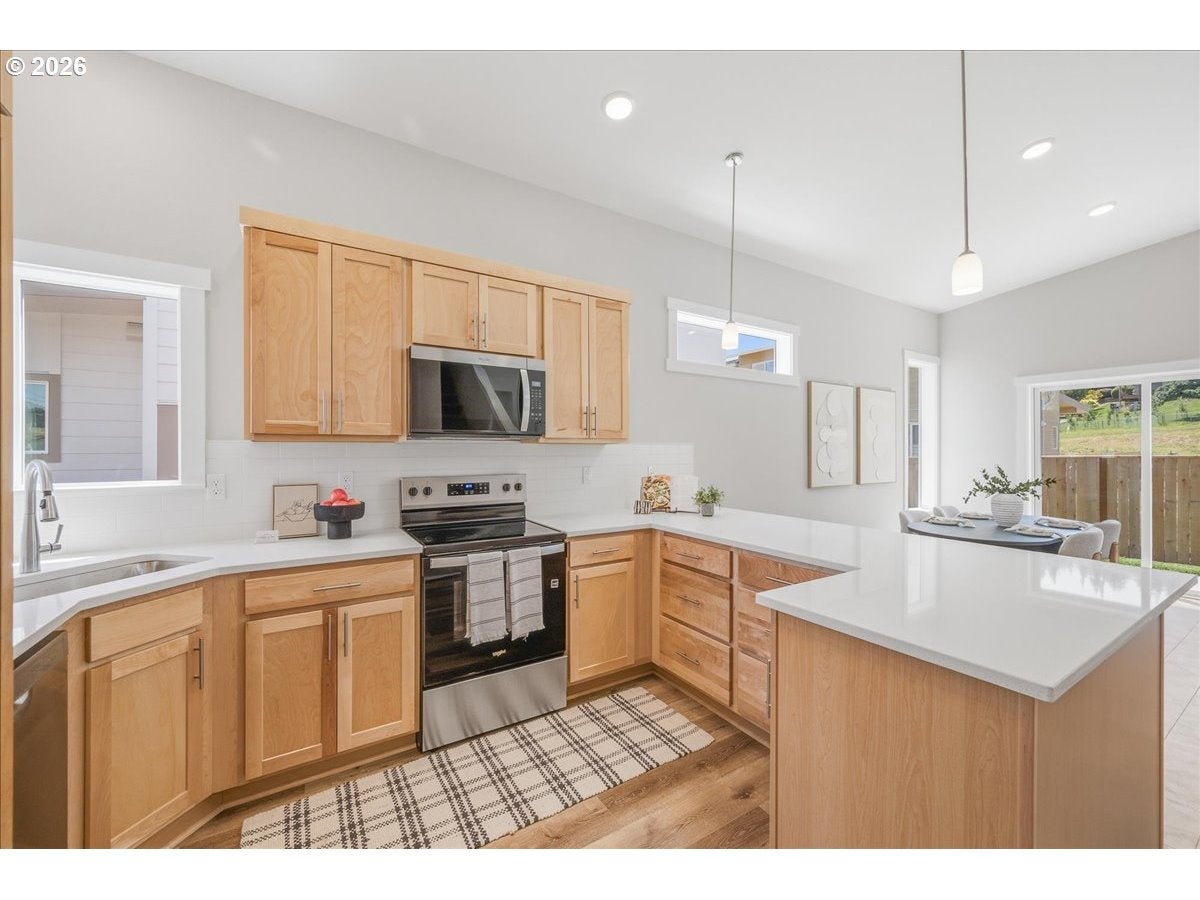 1405 2nd ST