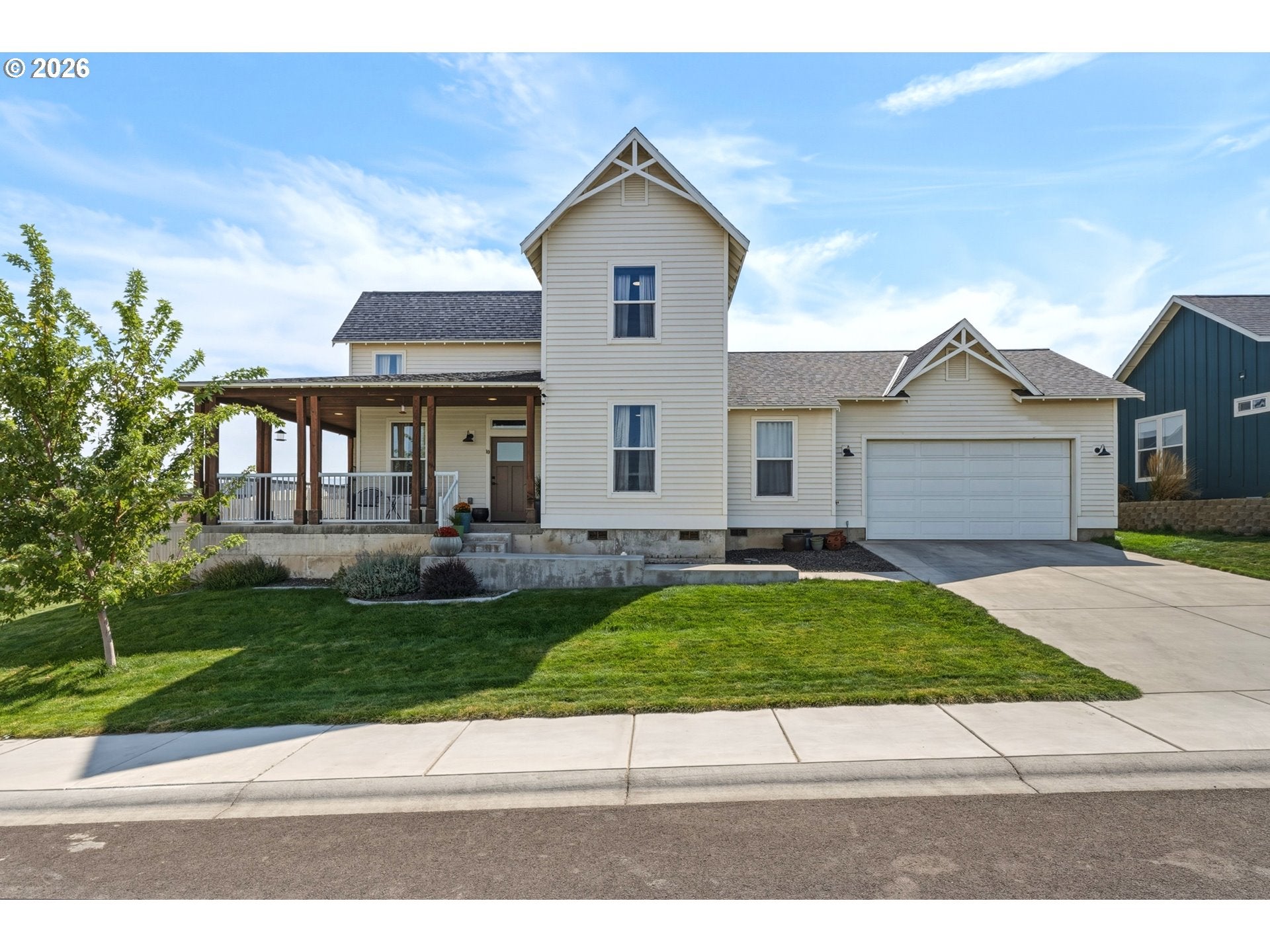 10 LEWIS CIR