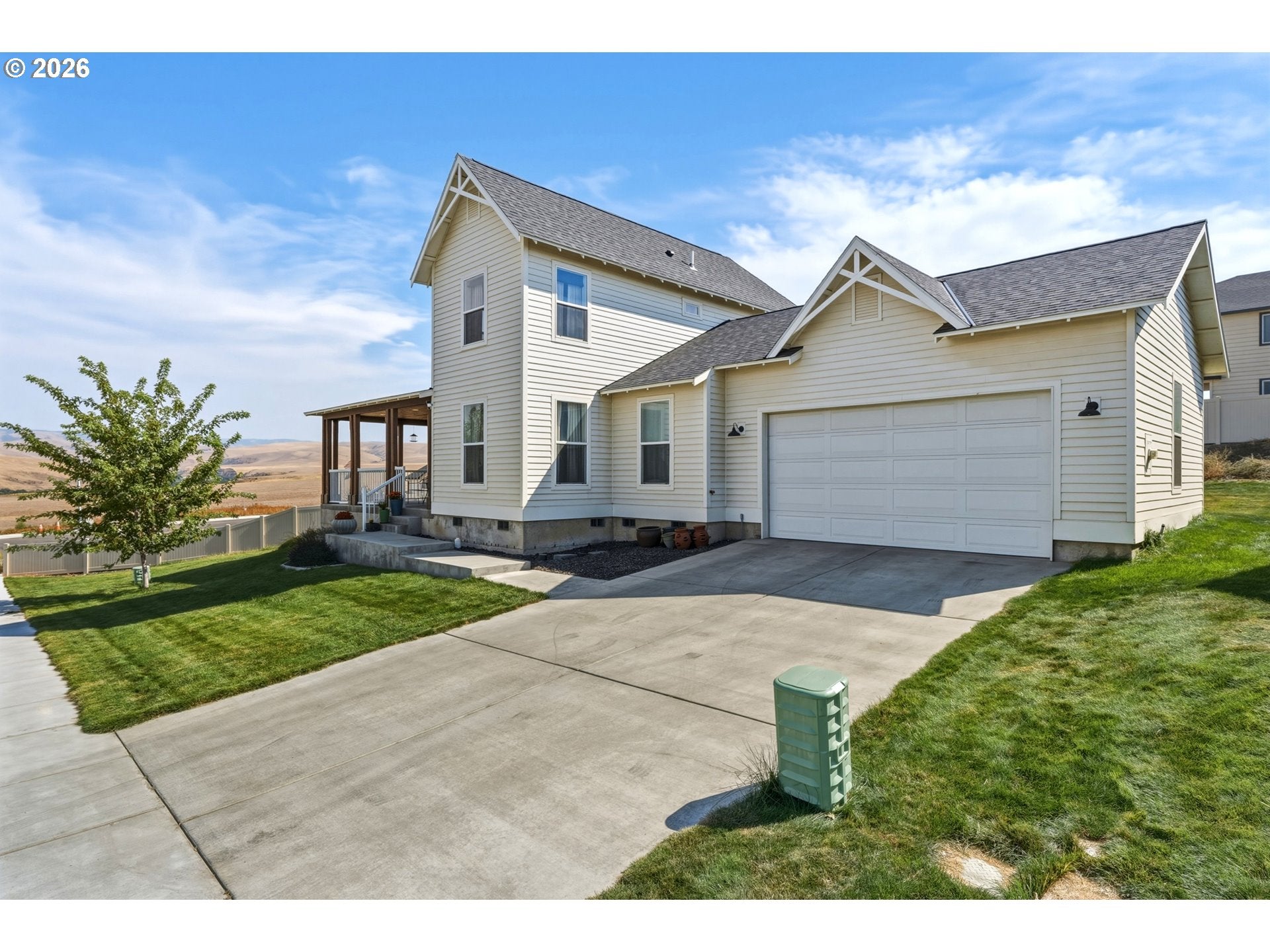 10 LEWIS CIR