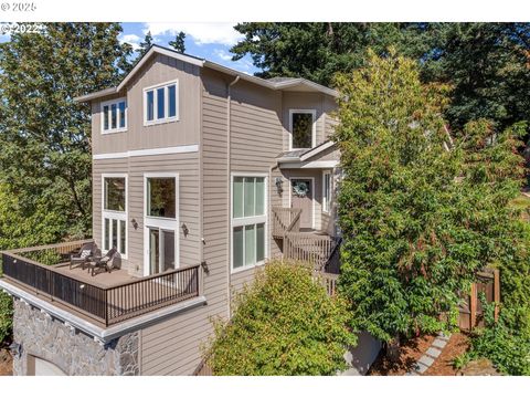 13307 SE WOODLAND CIR Happy Valley OR 97086