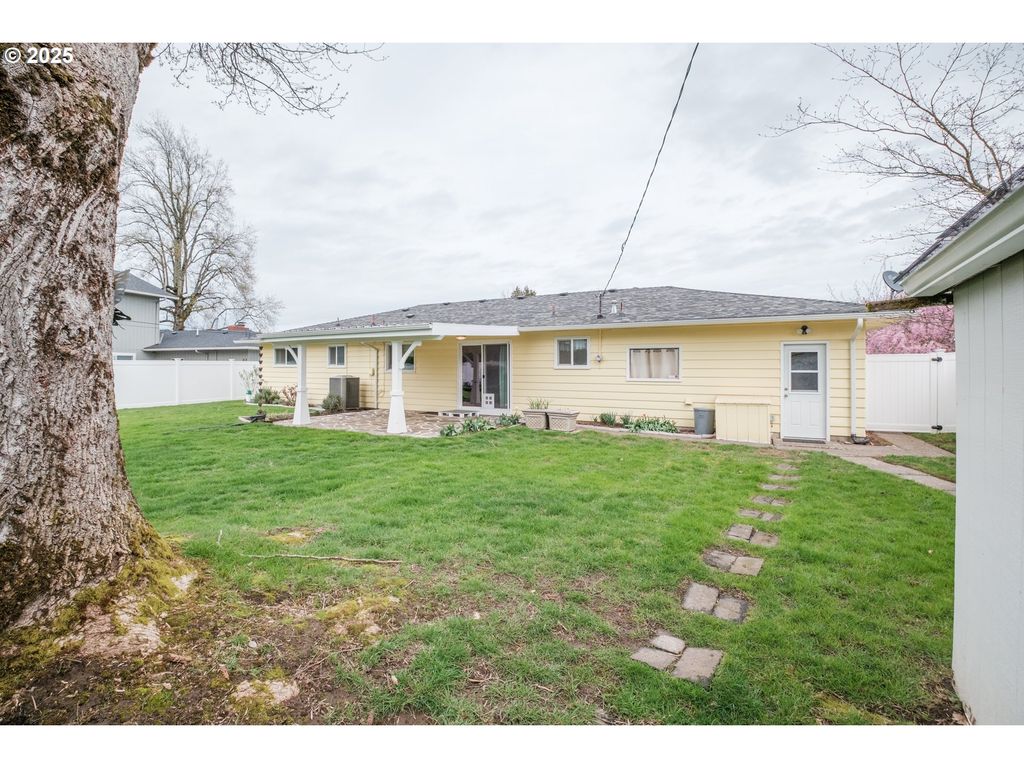 listing image 42